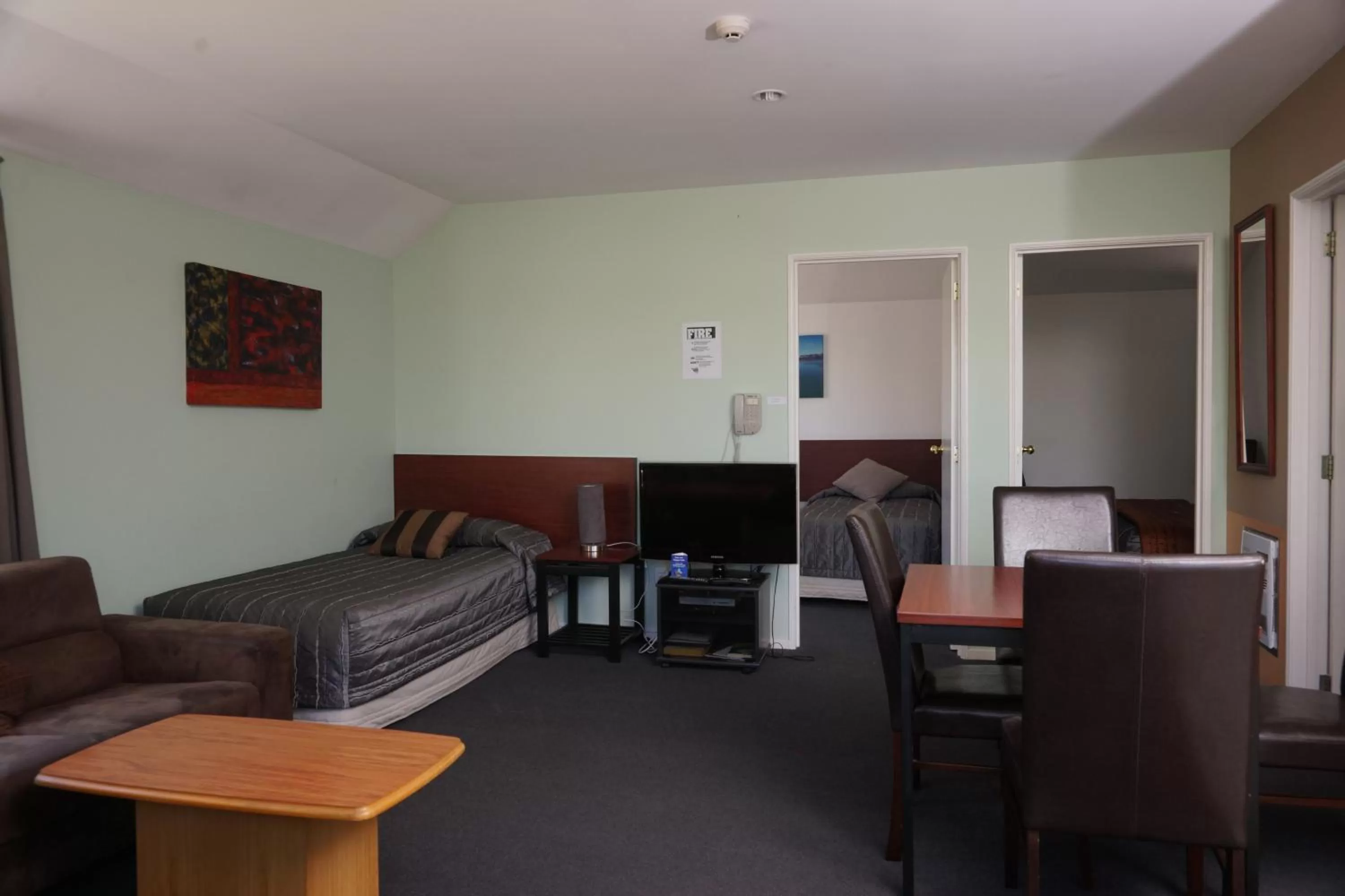 Photo of the whole room, Bed in Sherborne Motor Lodge