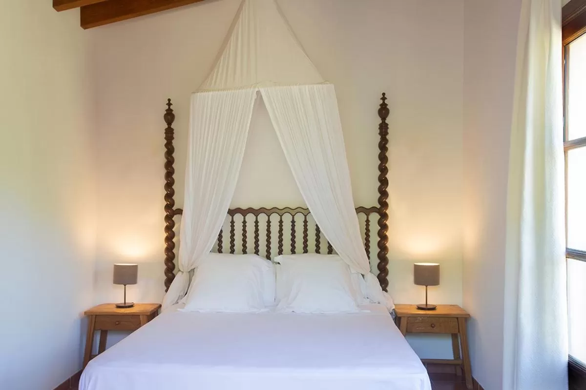 Bed in Hotel Es Port