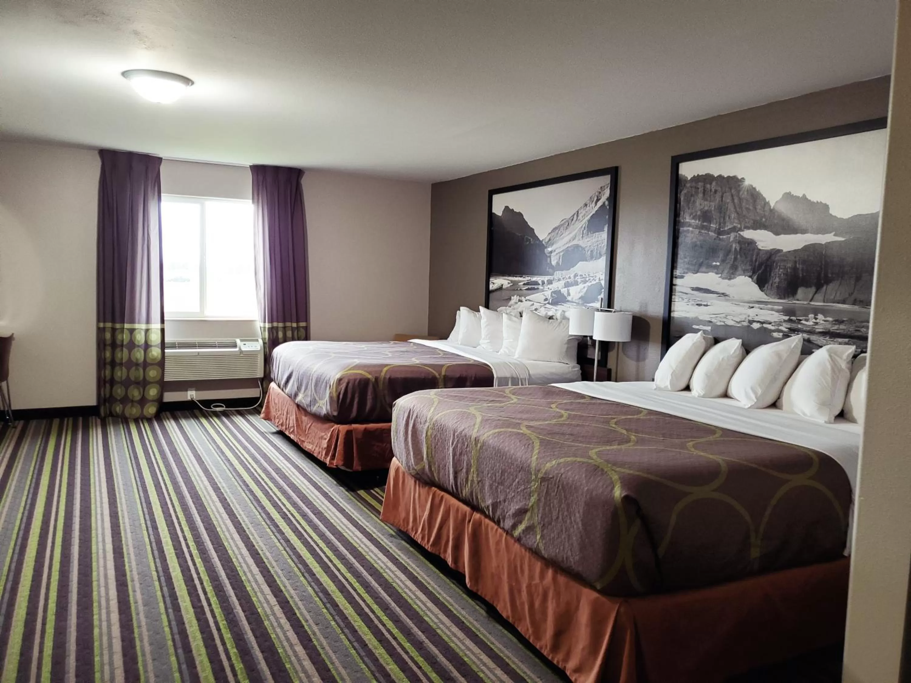 Bed in Super 8 by Wyndham Belgrade/Bozeman Airport