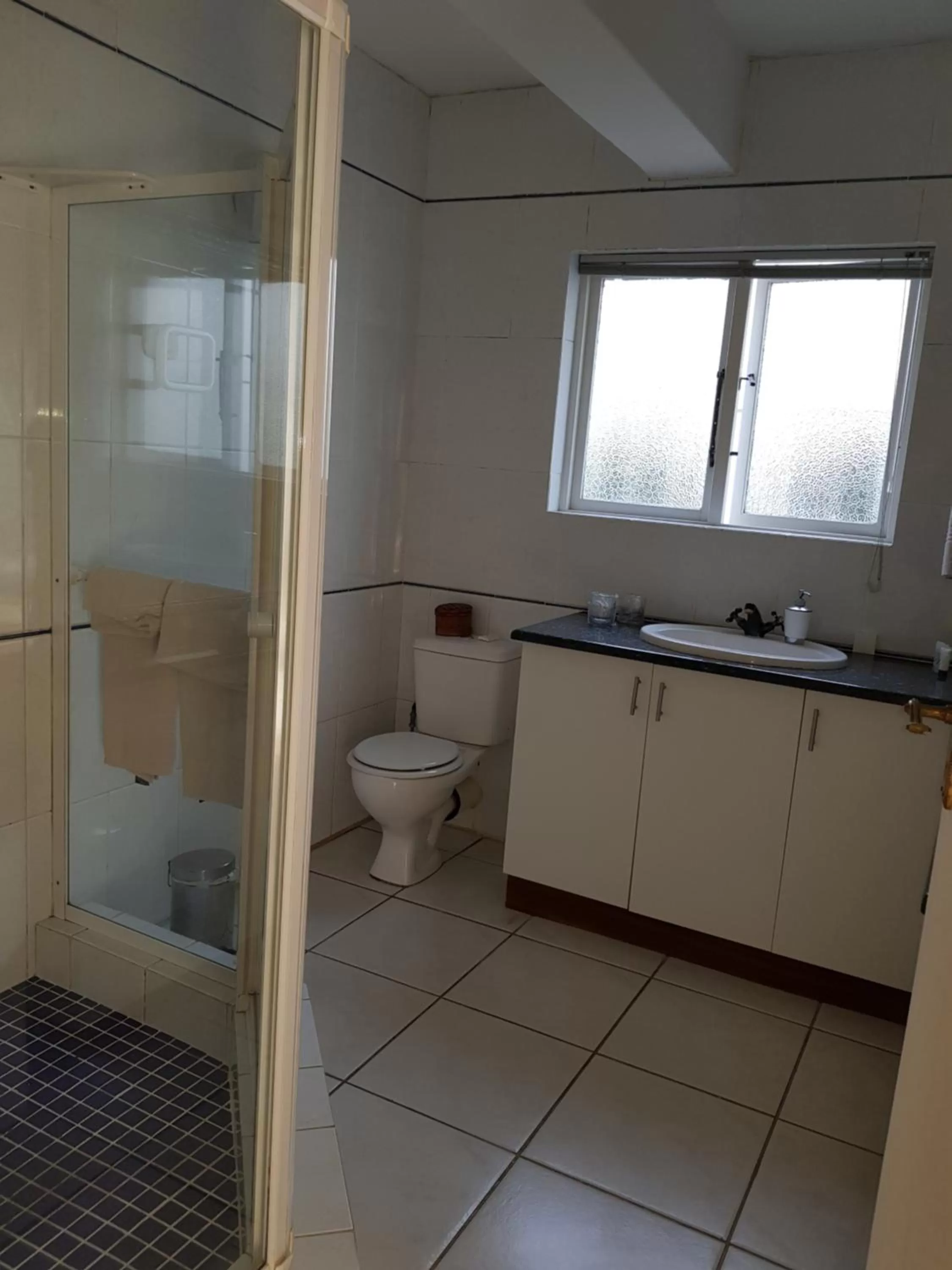 Ingwe Manor Guesthouse