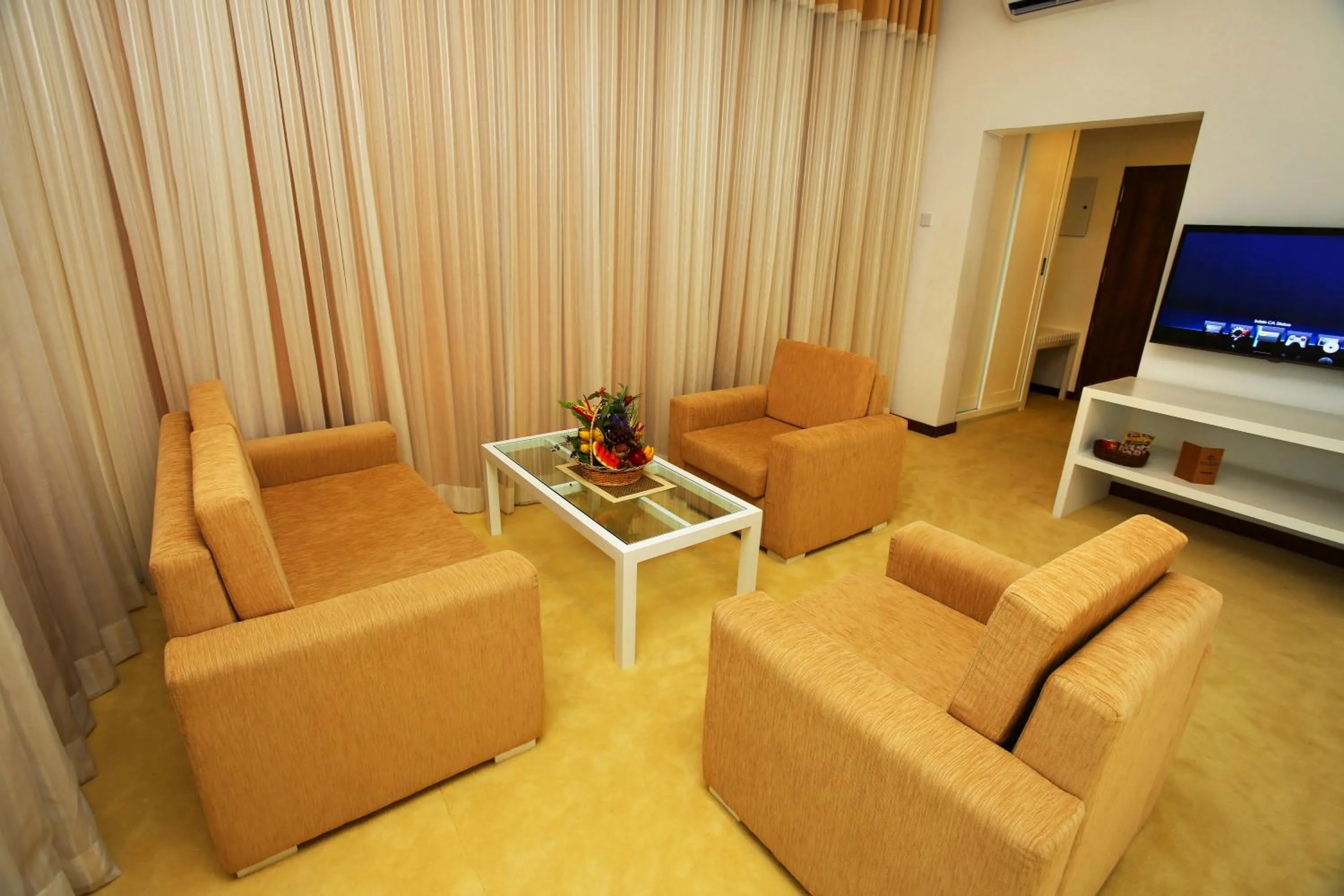 Dining area in Randholee Resort & Spa