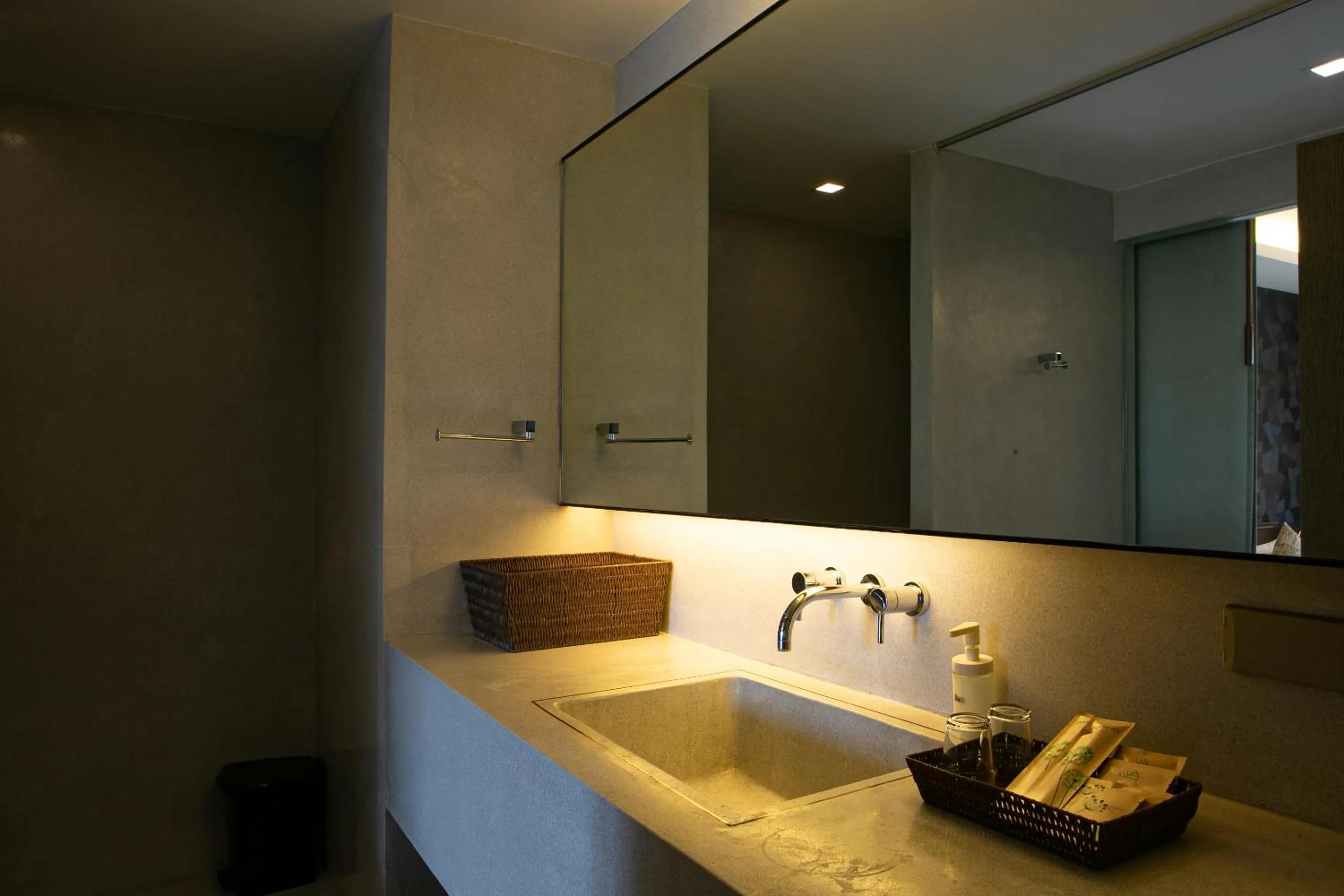 Bathroom in The Silver Palm Wellness Resort