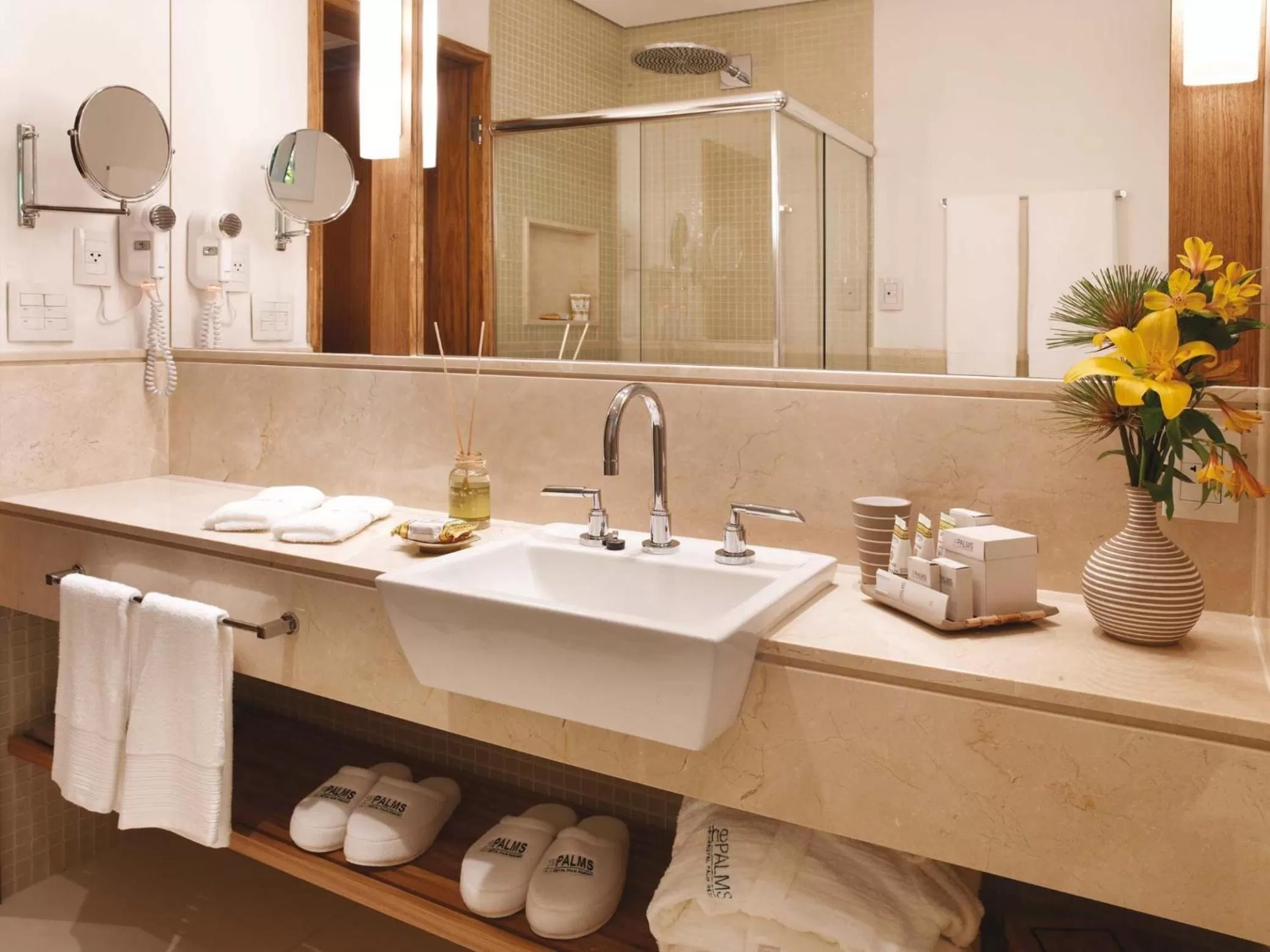 Master Twin Room in Royal Palm Plaza Resort