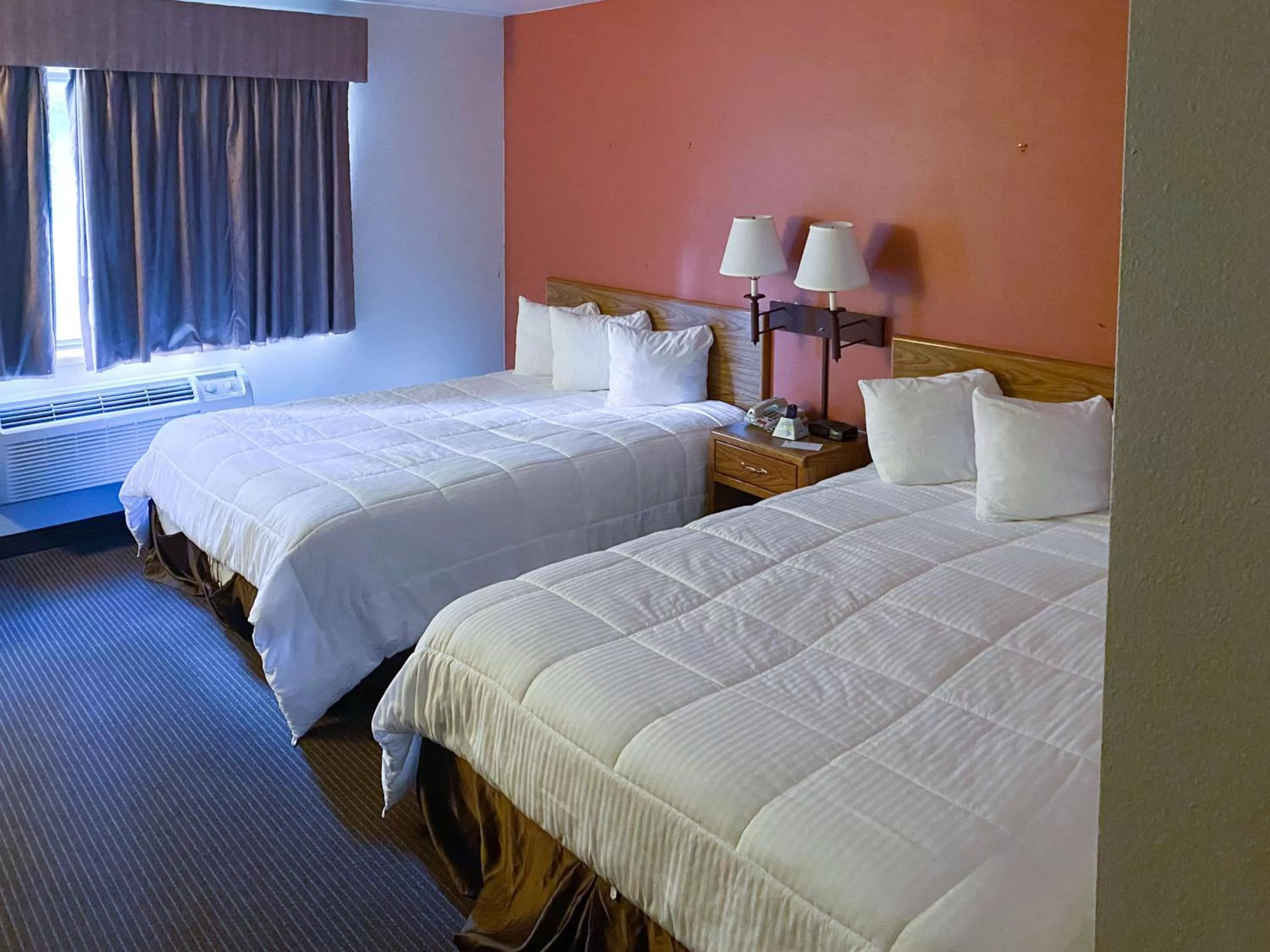 Bedroom, Bed in Motel 6 Norway MI