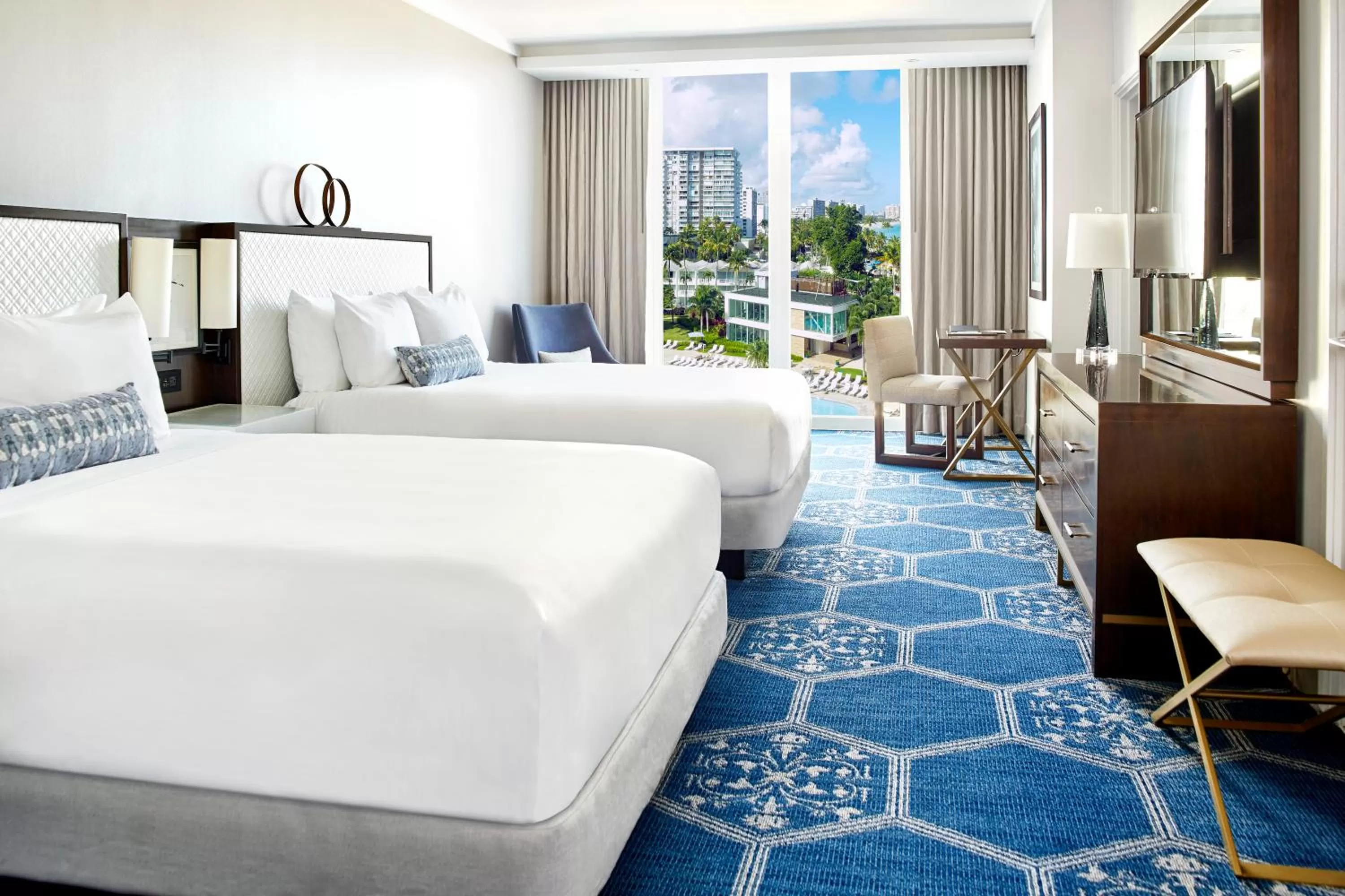 Photo of the whole room, Bed in Fairmont El San Juan Hotel