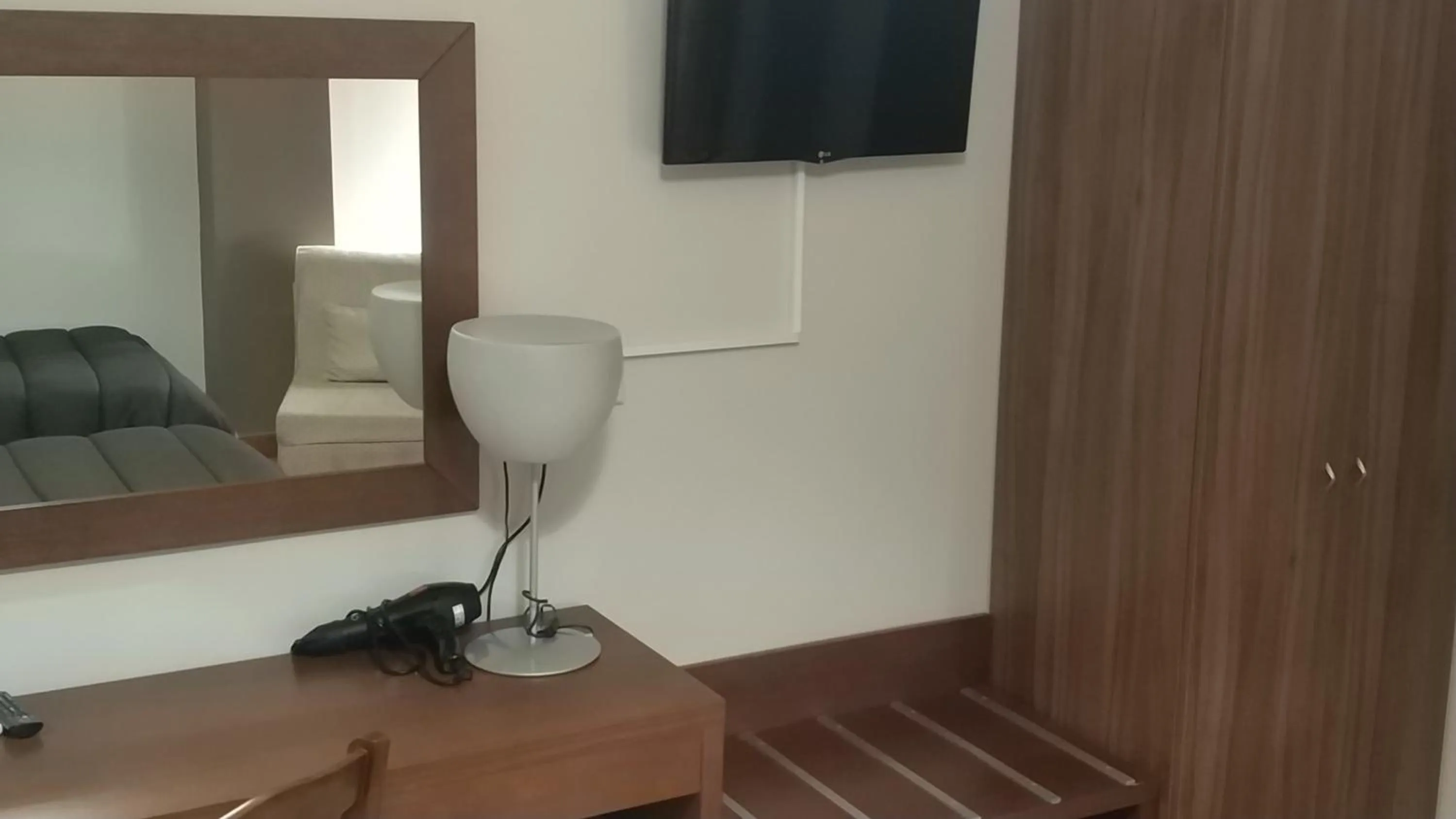 TV and multimedia in Ambrosia Suites