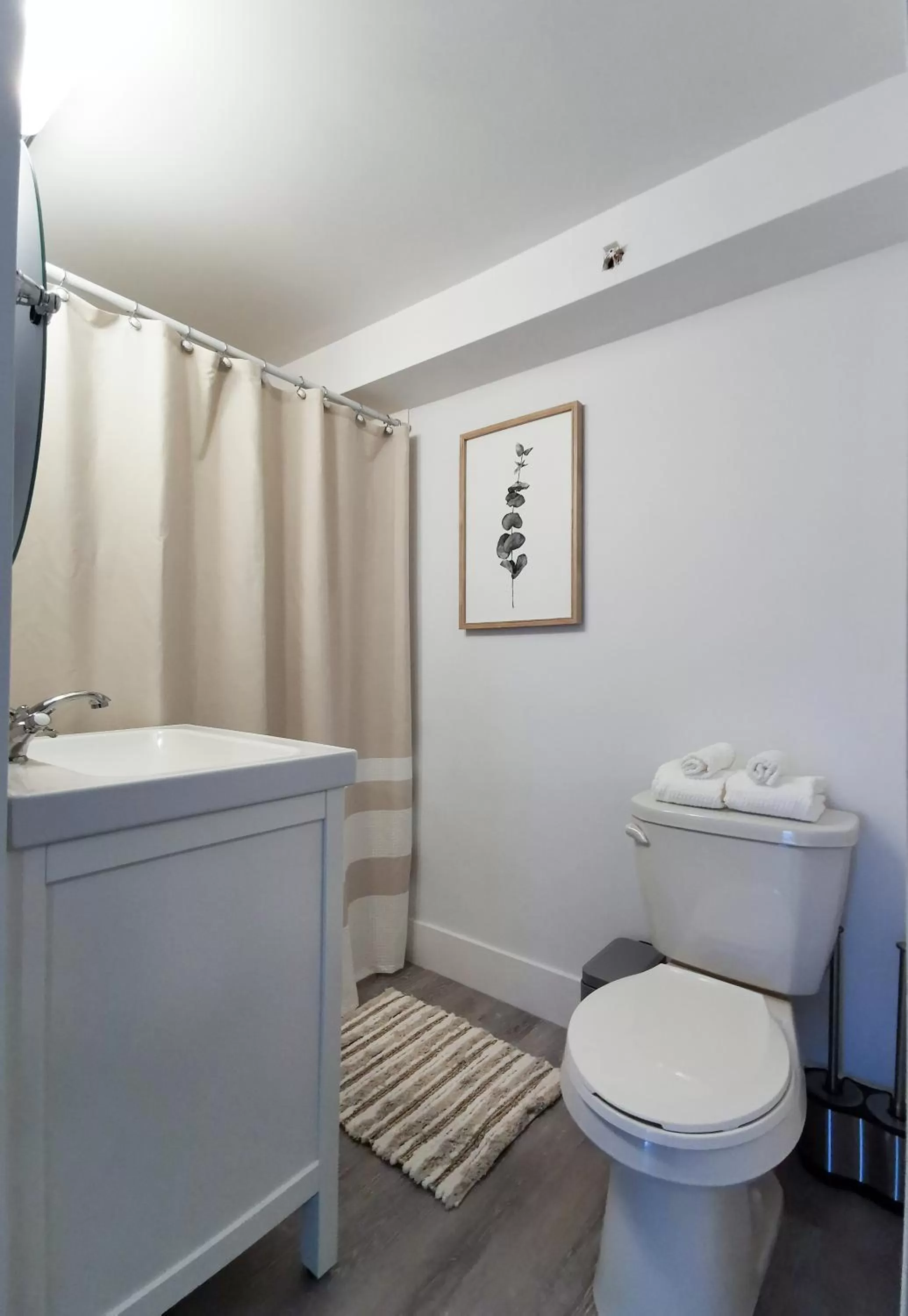 Bathroom in Cameo Hotel and Suites