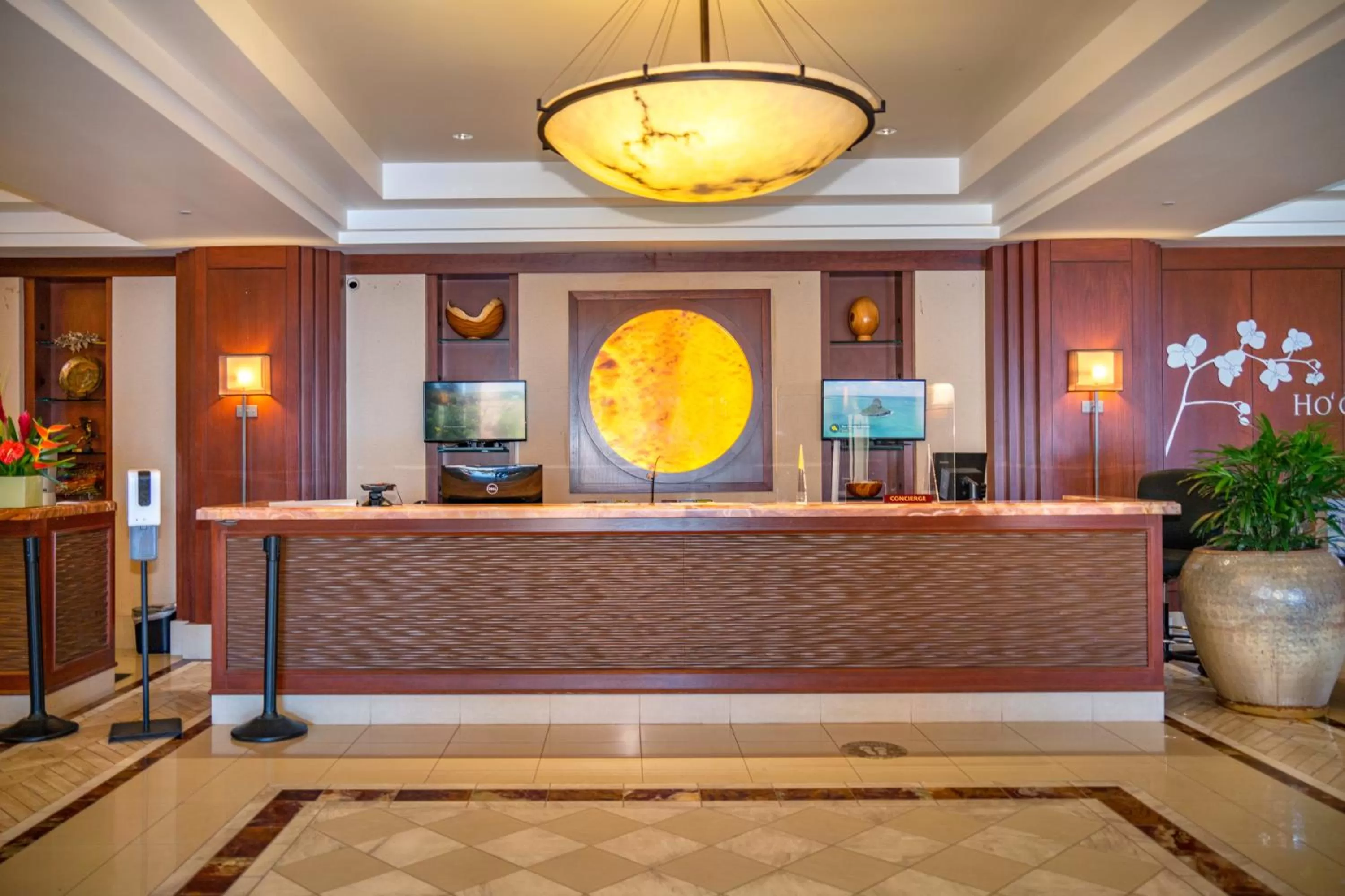 Lobby or reception in OUTRIGGER Honua Kai Resort and Spa
