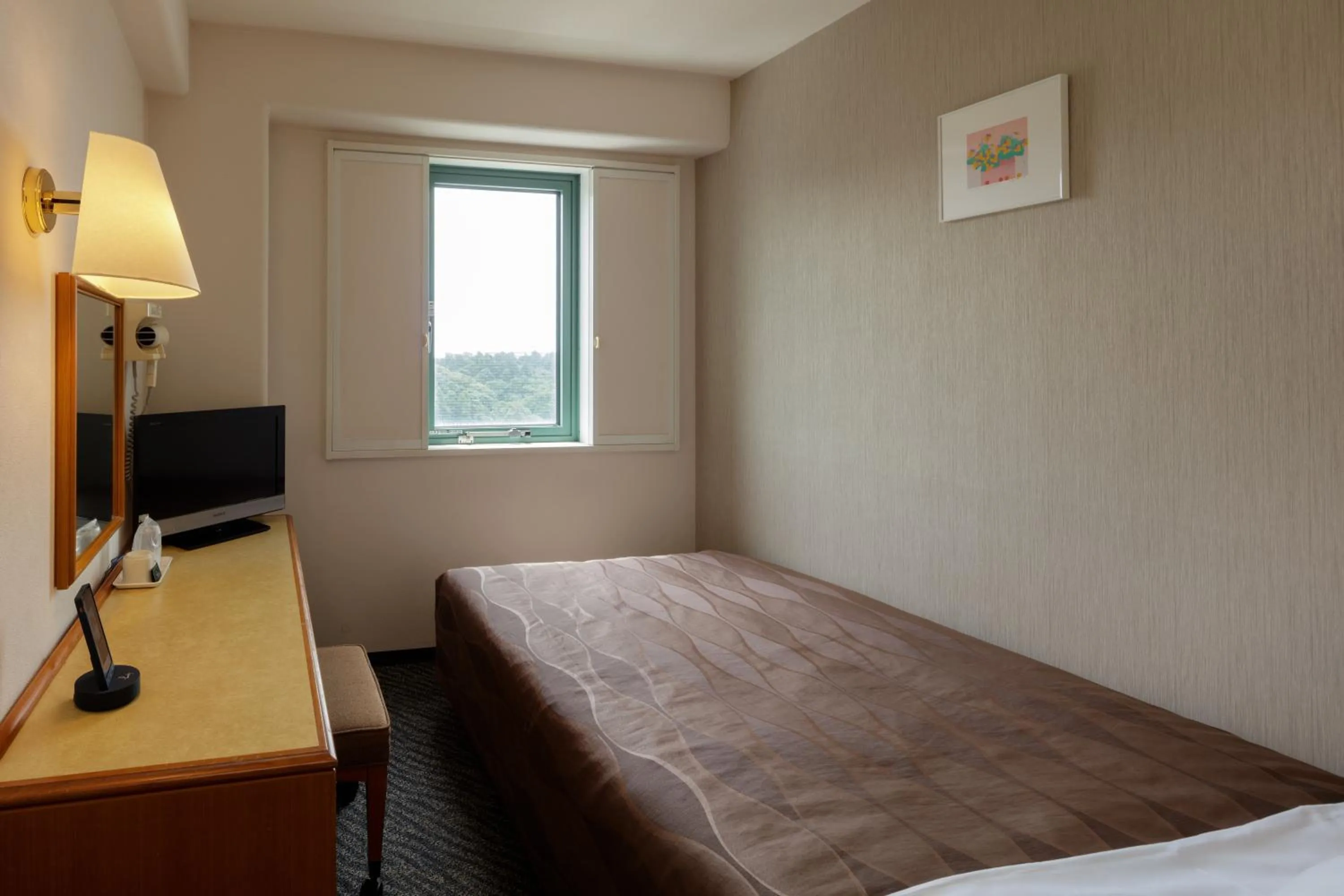Photo of the whole room, Bed in Center Hotel Narita1