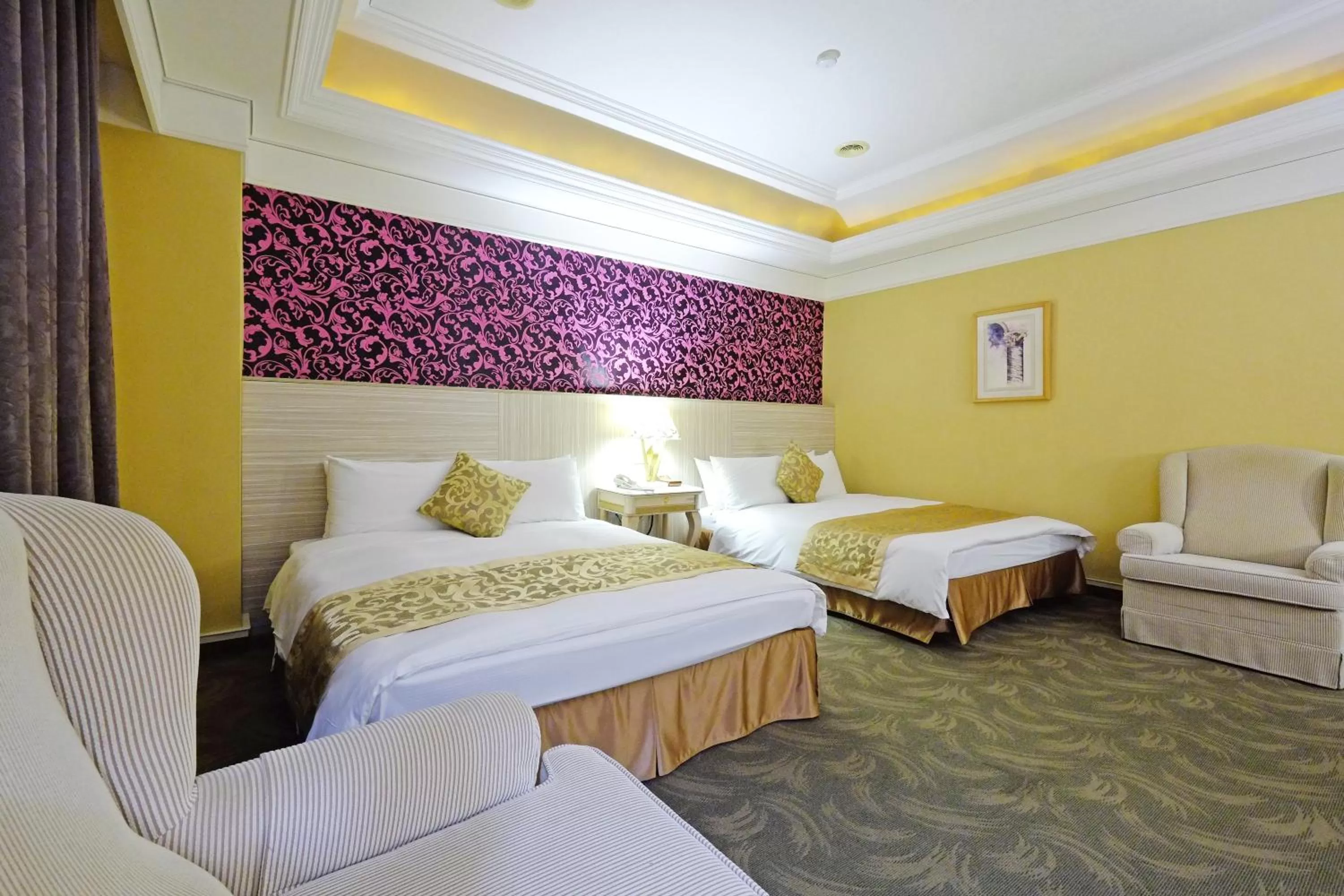 Photo of the whole room, Bed in F Hotel - Taichung