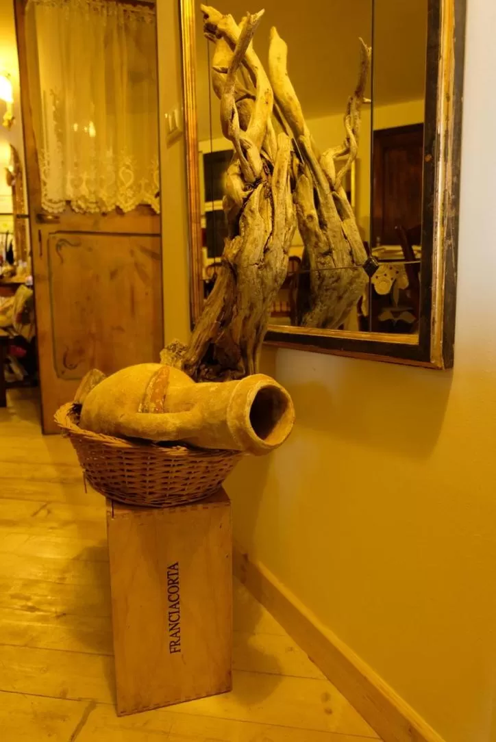 Bathroom in Red Fenice