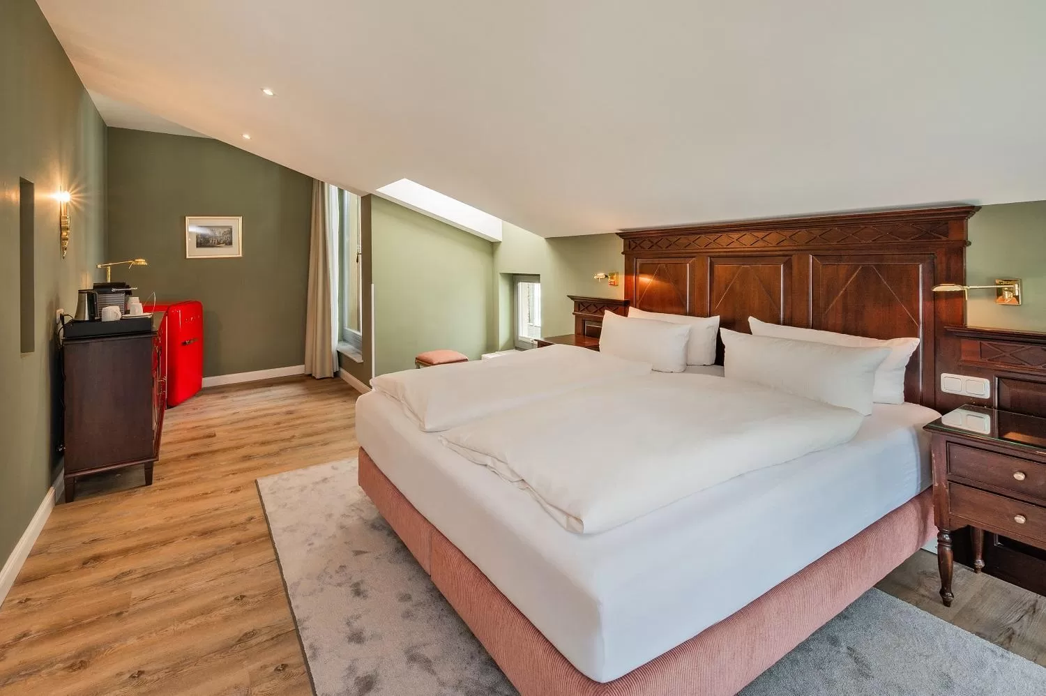 Photo of the whole room, Bed in Strandhotel Heringsdorf mit Soleaußenpool 30 Grad