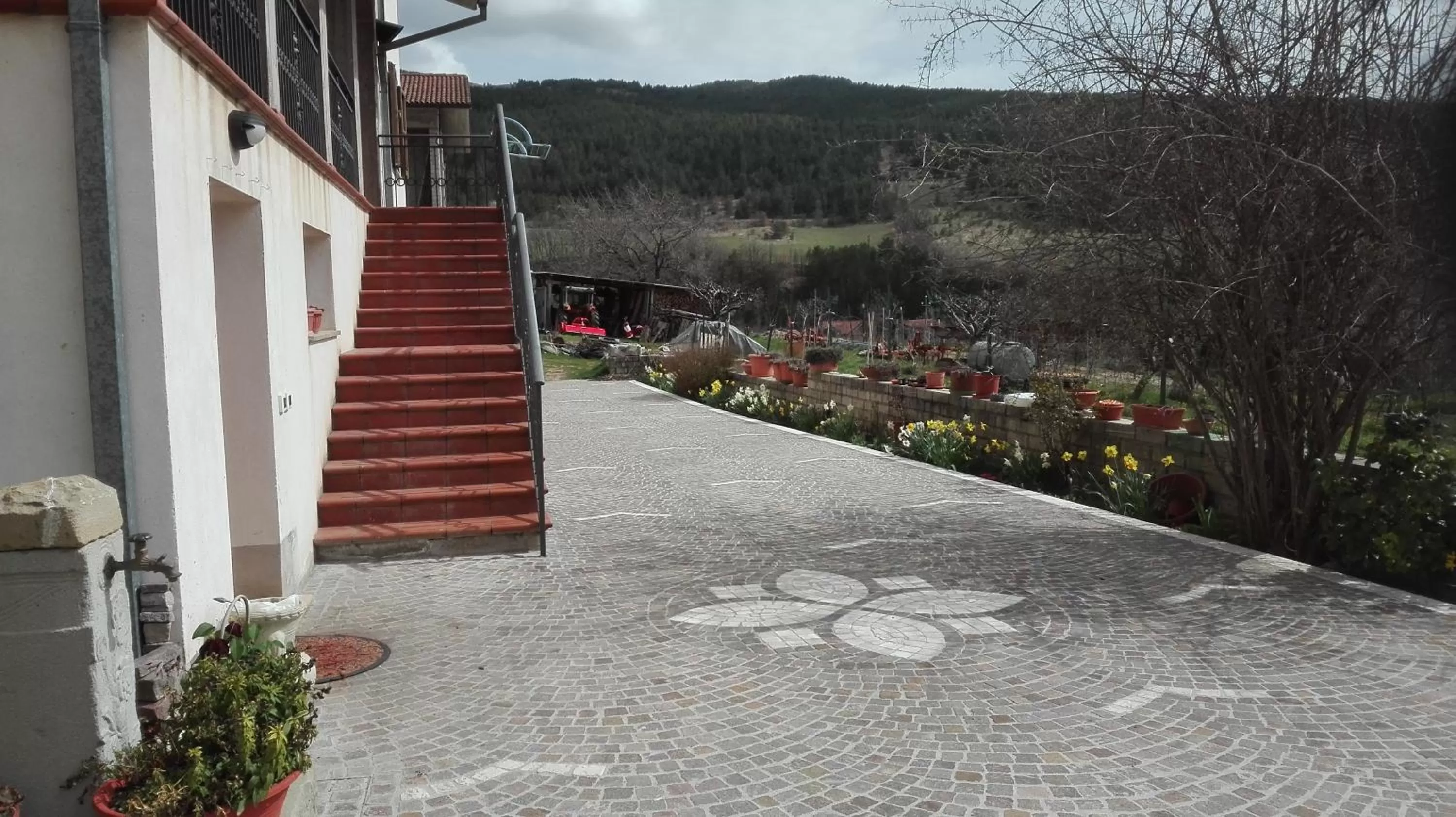 Decorative detail in Il Frutteto