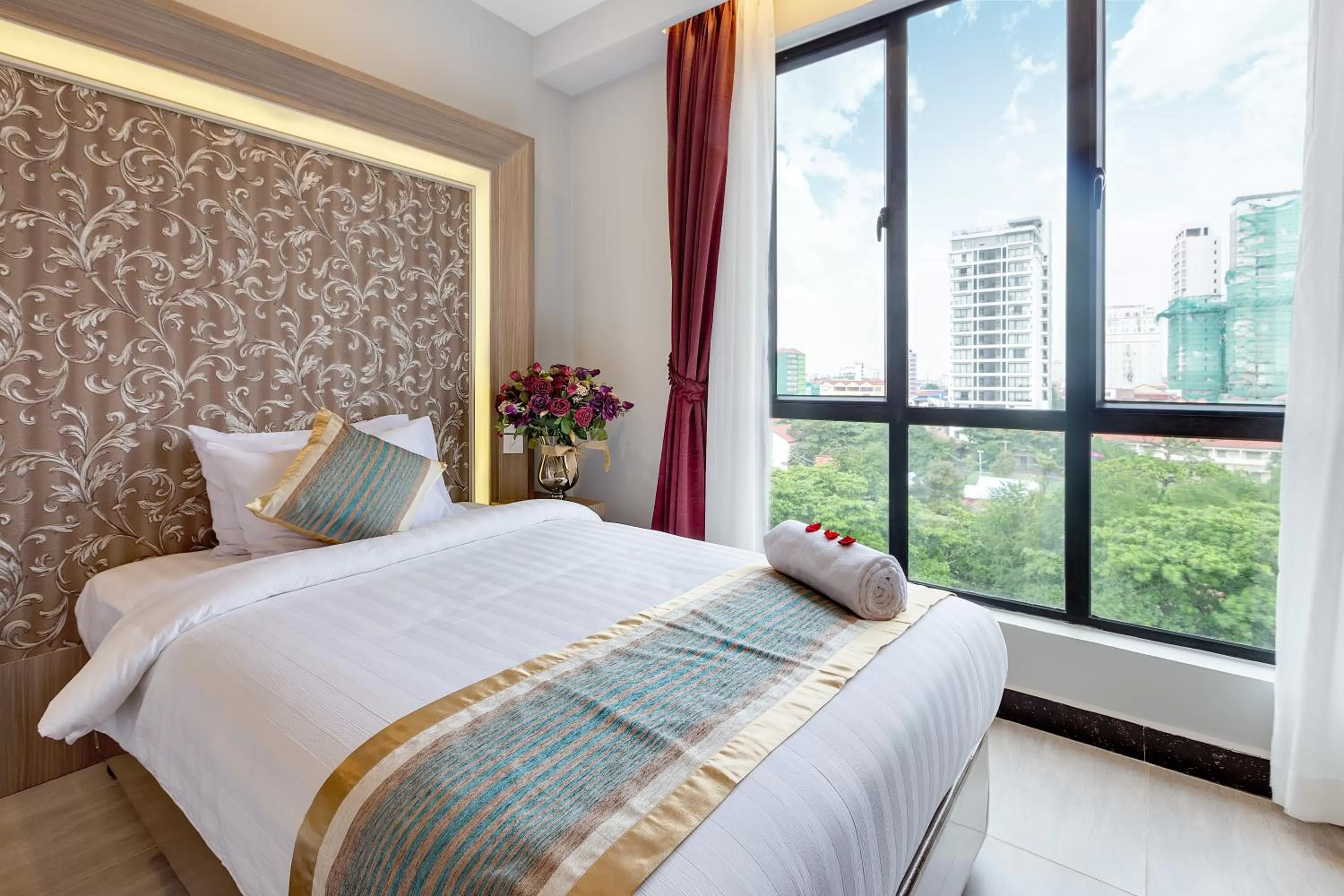 View (from property/room), Bed in New York Hotel