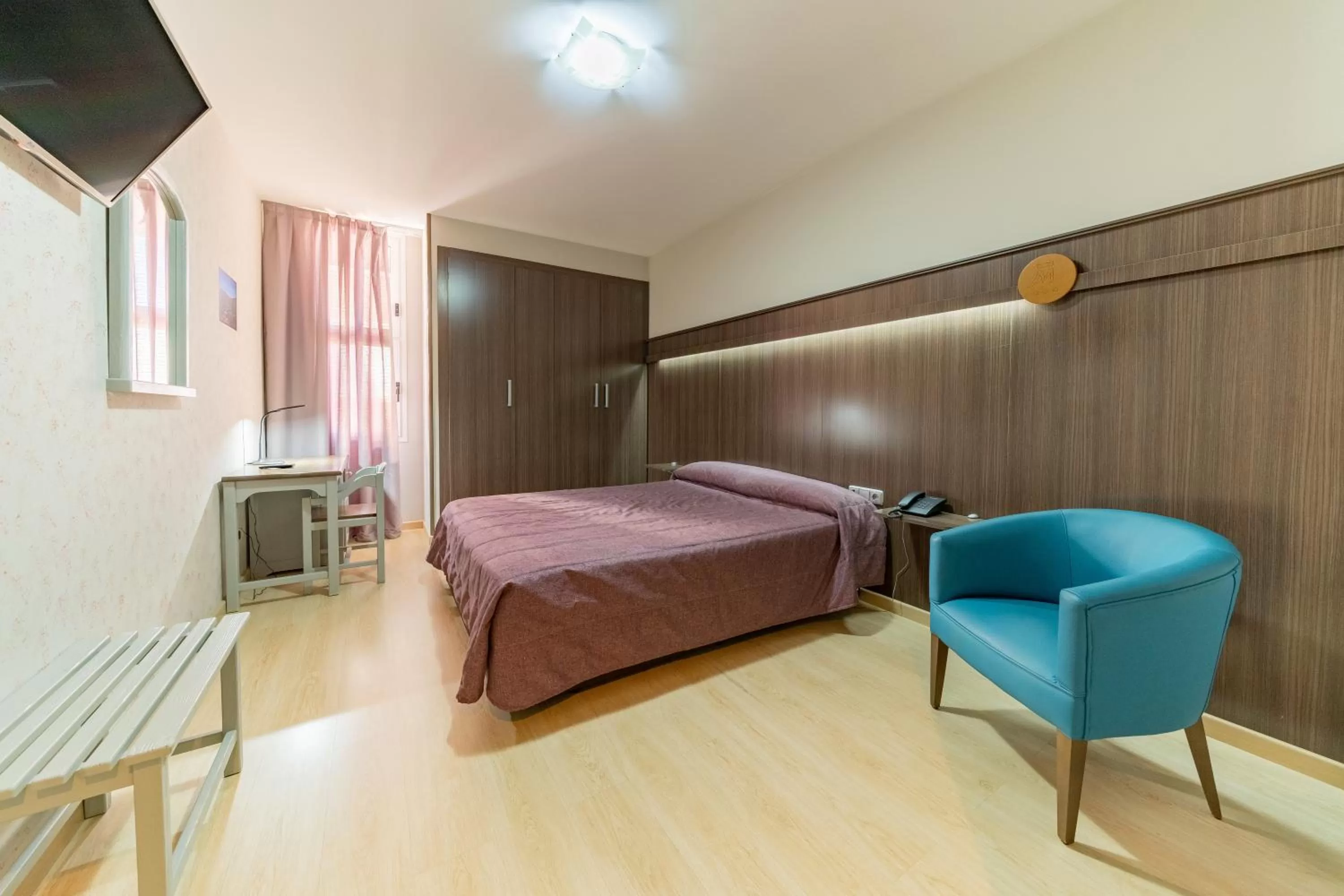 Photo of the whole room, Bed in Hotel Monreal Jumilla