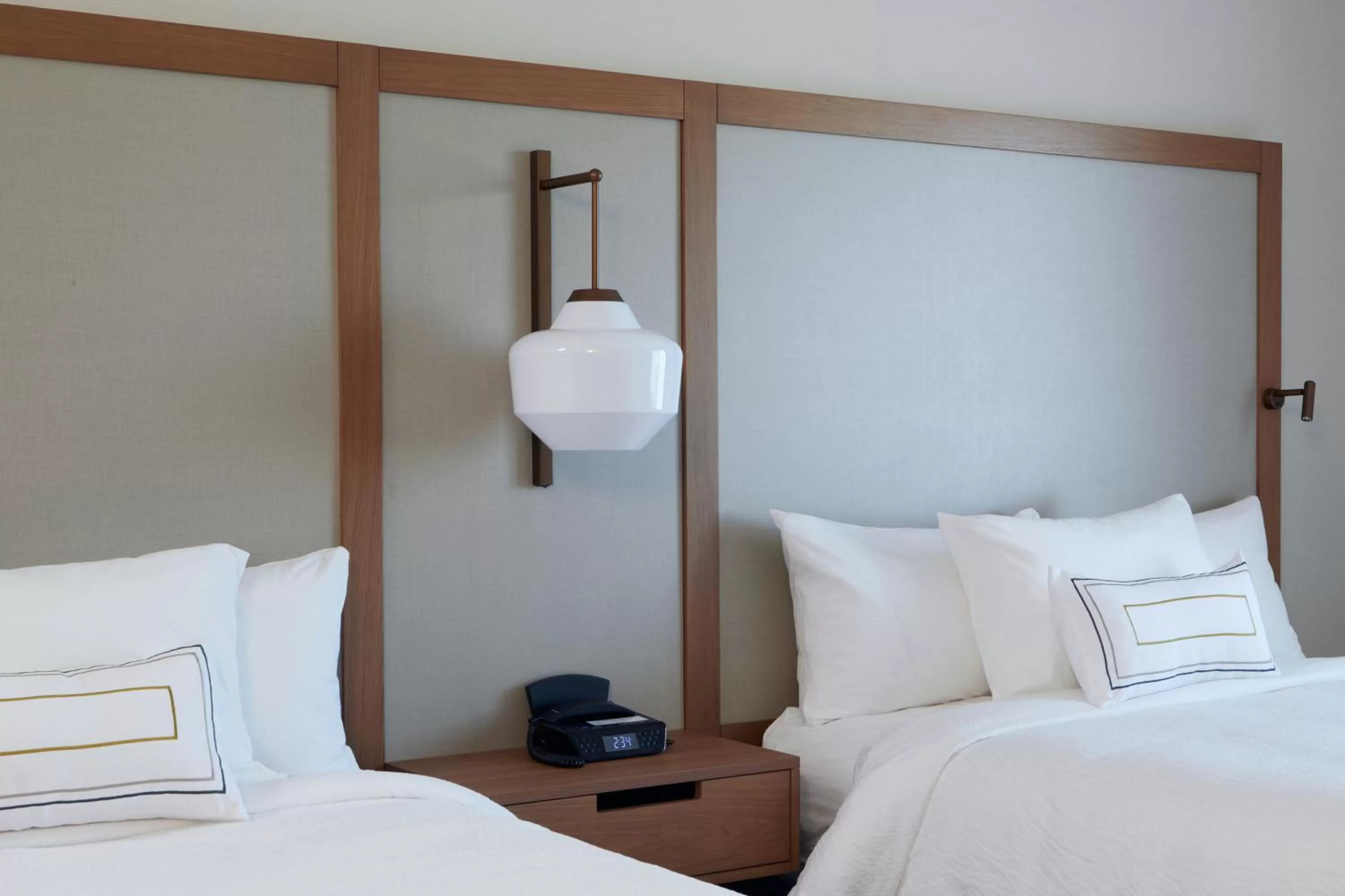 Bed in Fairfield Inn & Suites by Marriott Riverside Moreno Valley