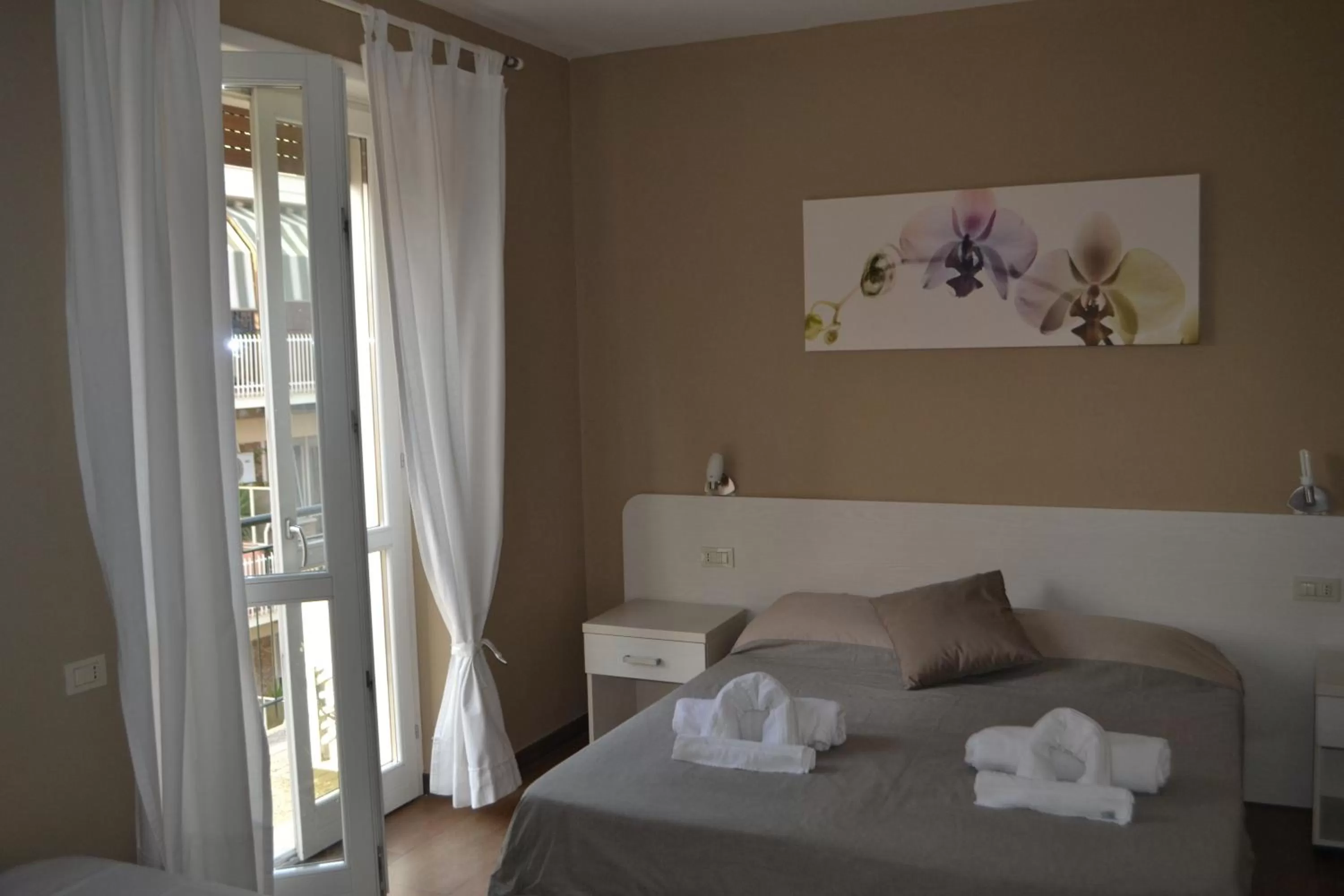 Balcony/Terrace, Bed in Anna Guest House