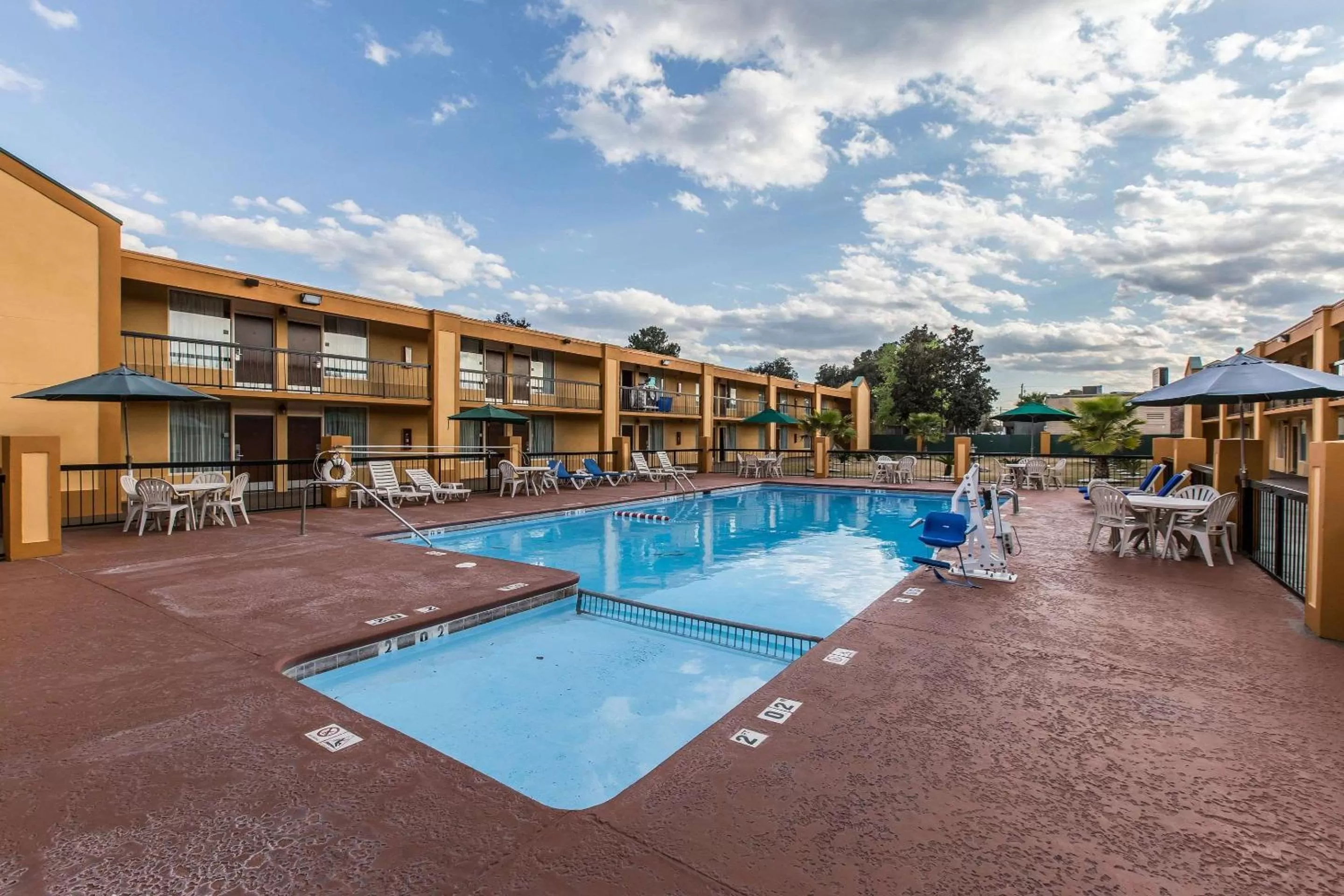 On site in Quality Inn Savannah Midtown