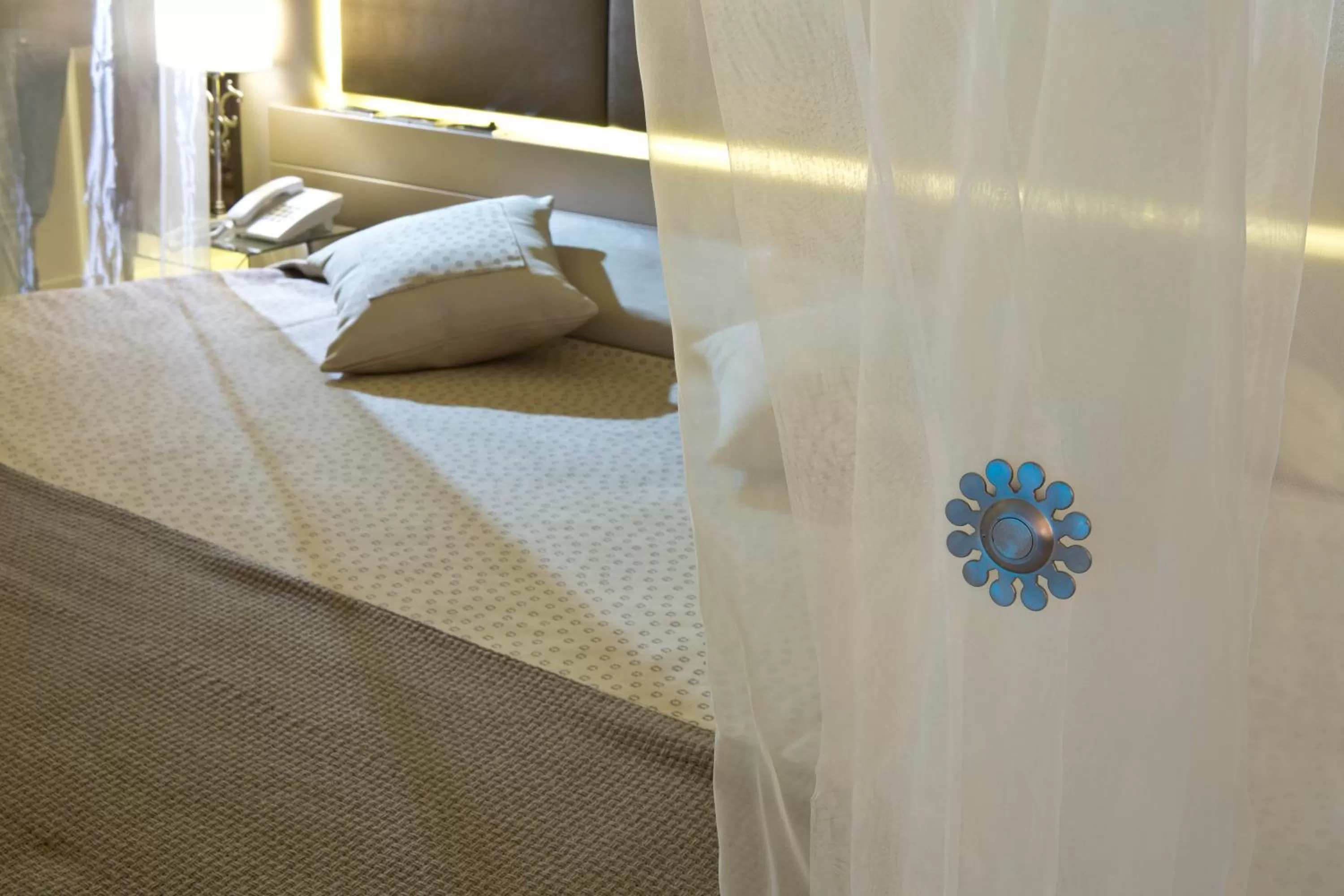 Bed in Vip's Motel Luxury Accommodation & Spa