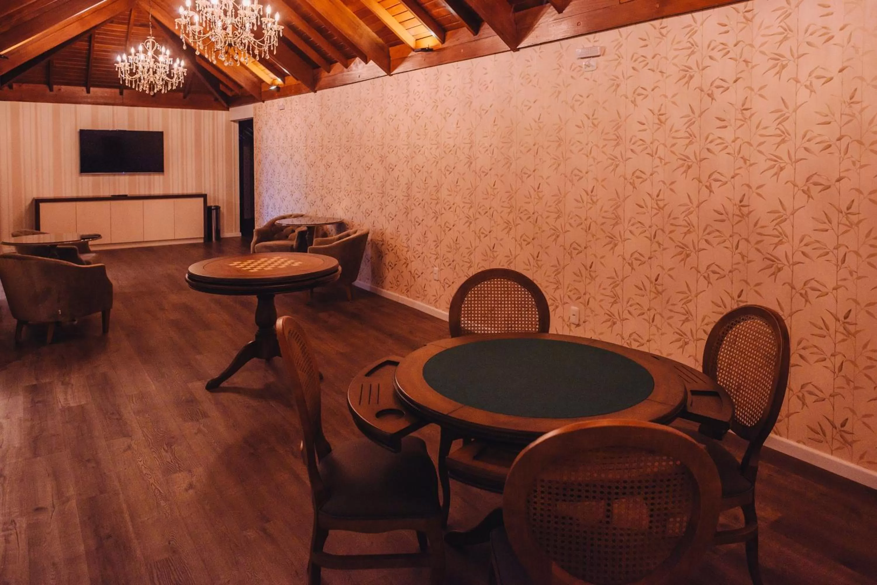 Game Room in Hotel Jardins da Colina
