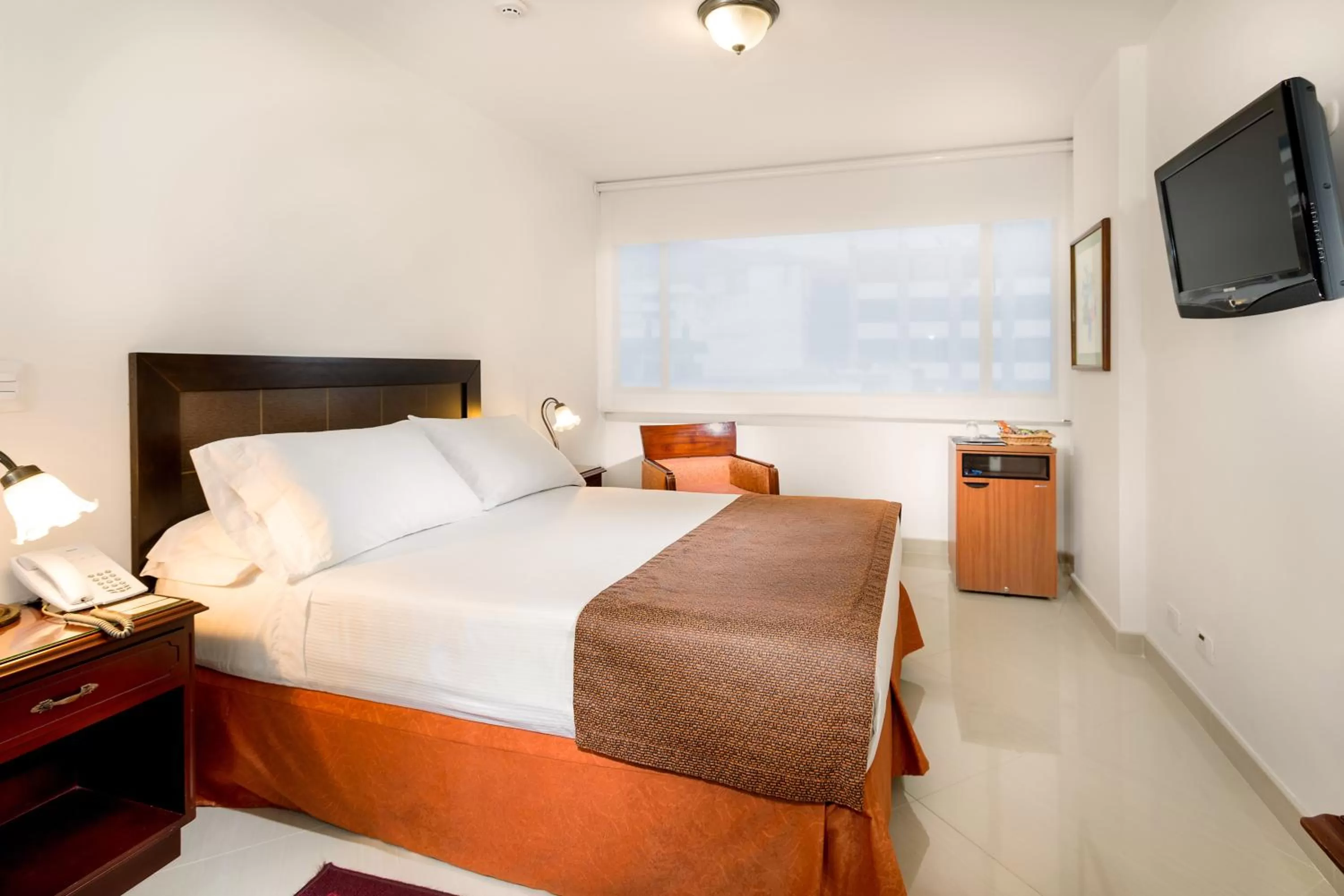 Bed in Hotel Dann Combeima