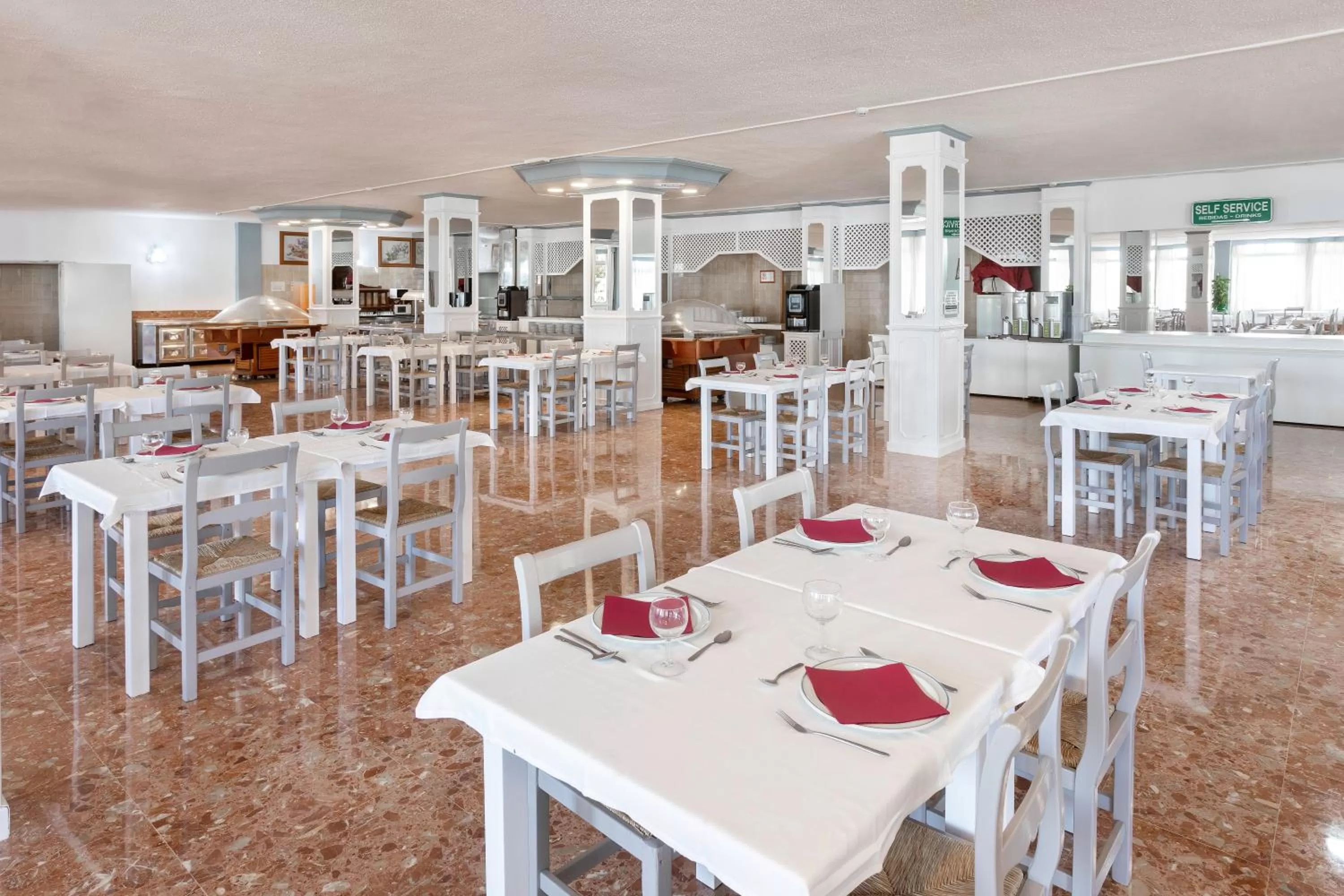 Restaurant/places to eat in Hotel Panoramica Garden