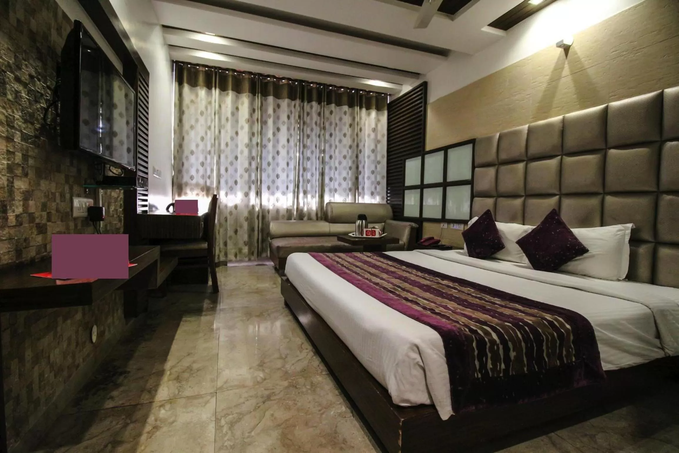 Photo of the whole room, Bed in Hotel Emerald