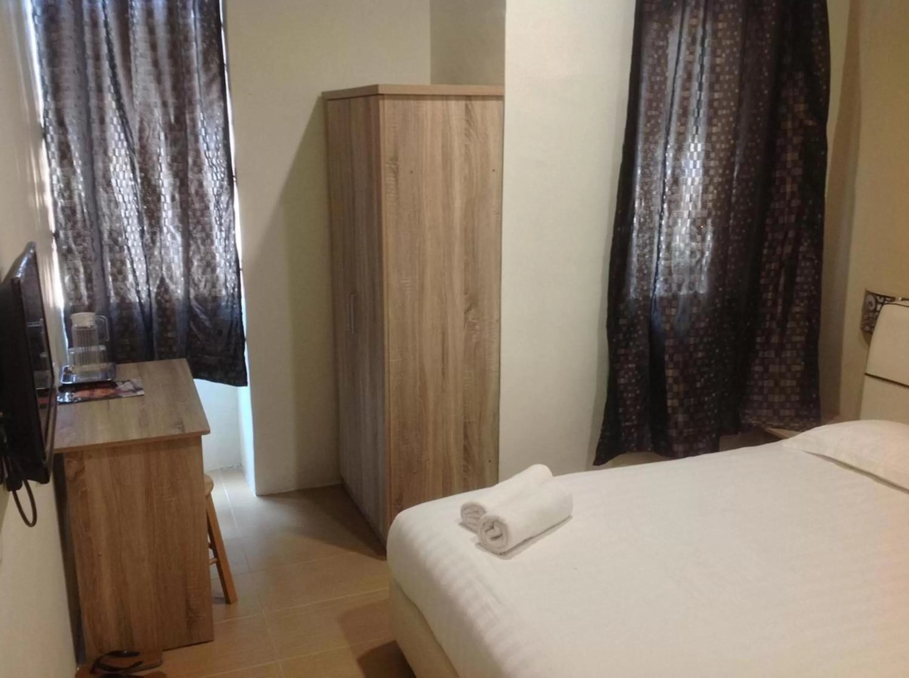 Bedroom, Bed in Welcome Inn GM