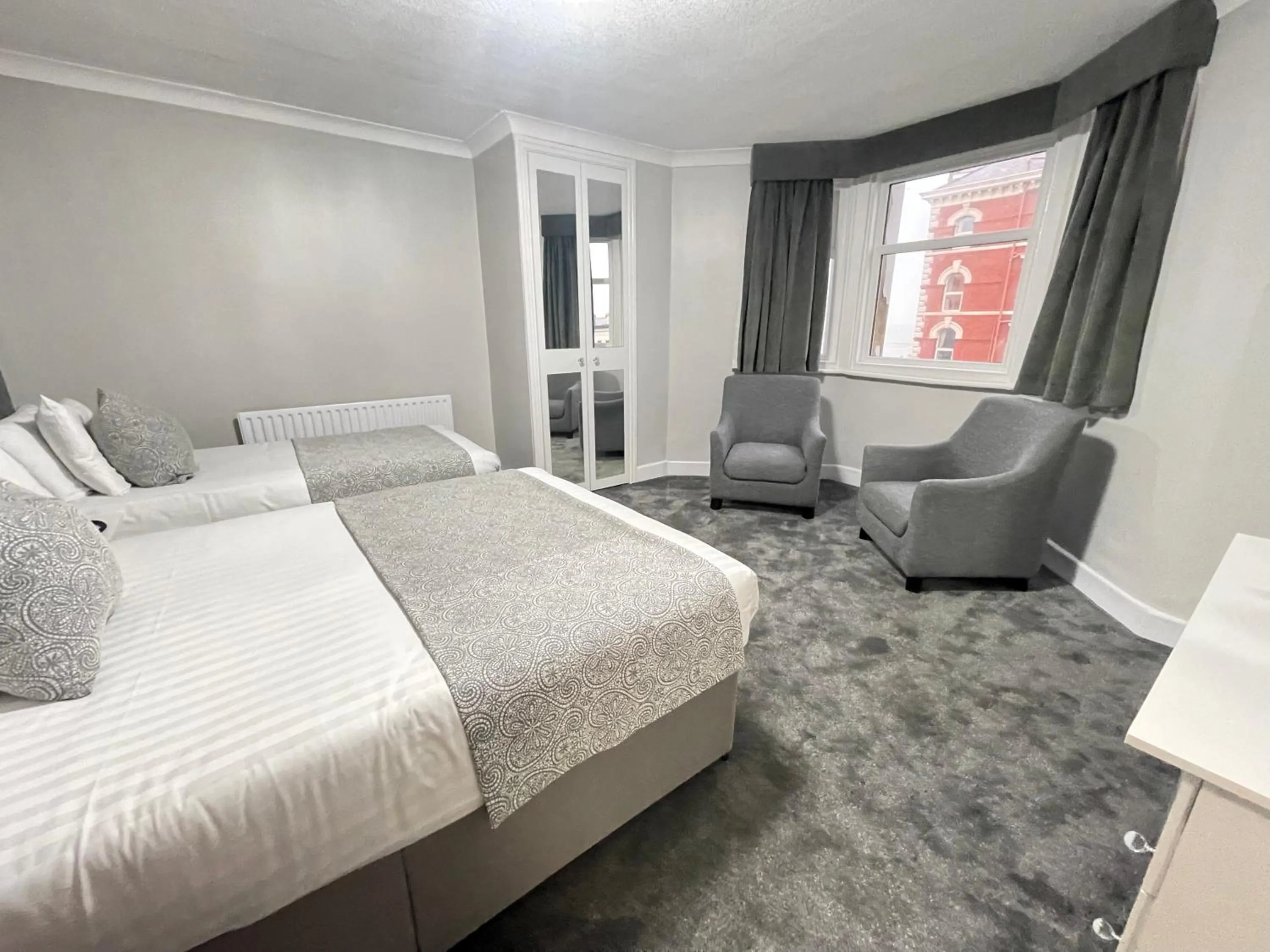 Bedroom, Bed in Park House Hotel