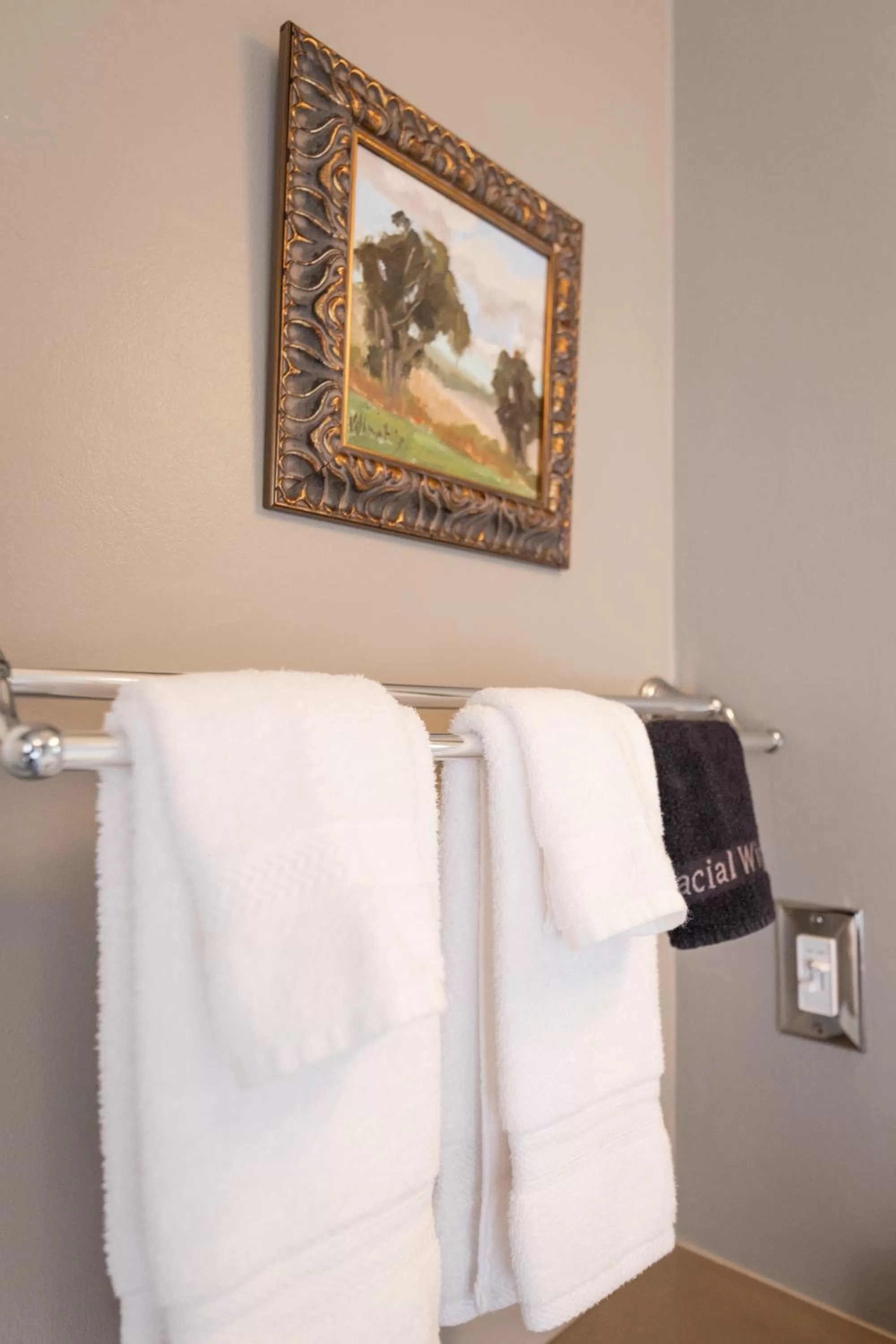 Nantucket Whale Inn, Half Moon Bay