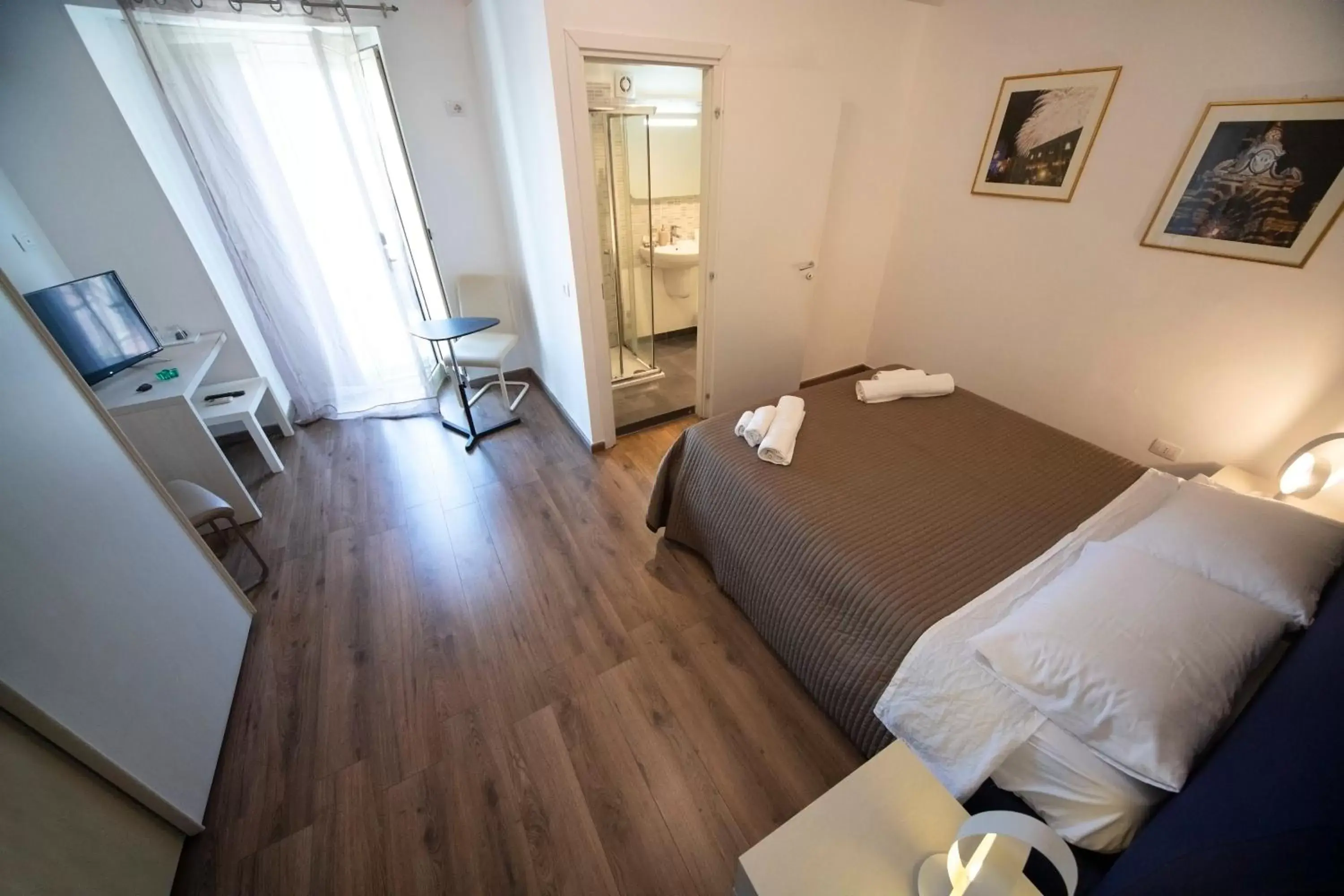 Photo of the whole room, Bed in Zurria Rooms Photo of the whole room, Bed in Zurria Rooms