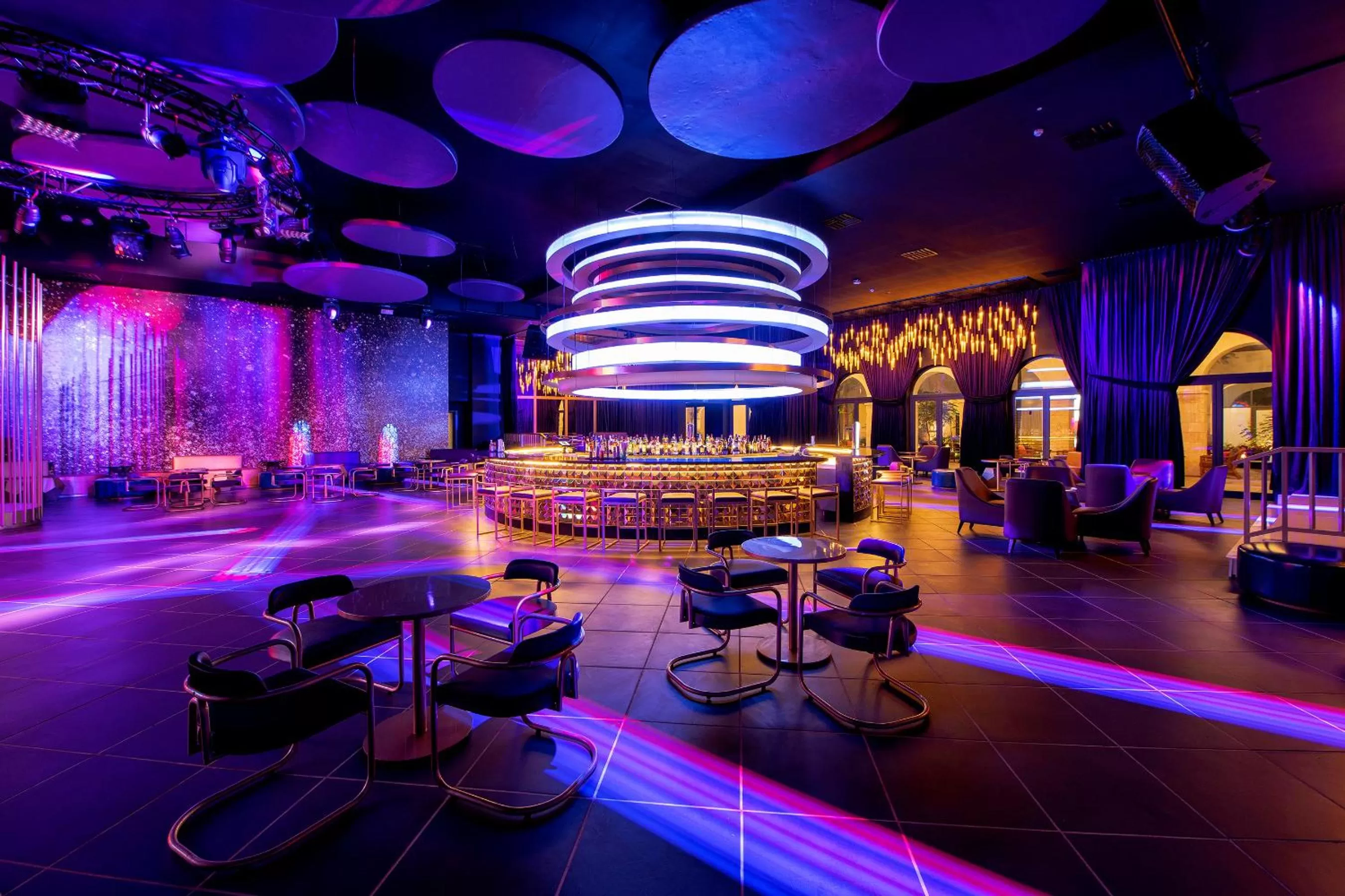 Nightclub / DJ in Unique Club at Lopesan Costa Bávaro Resort
