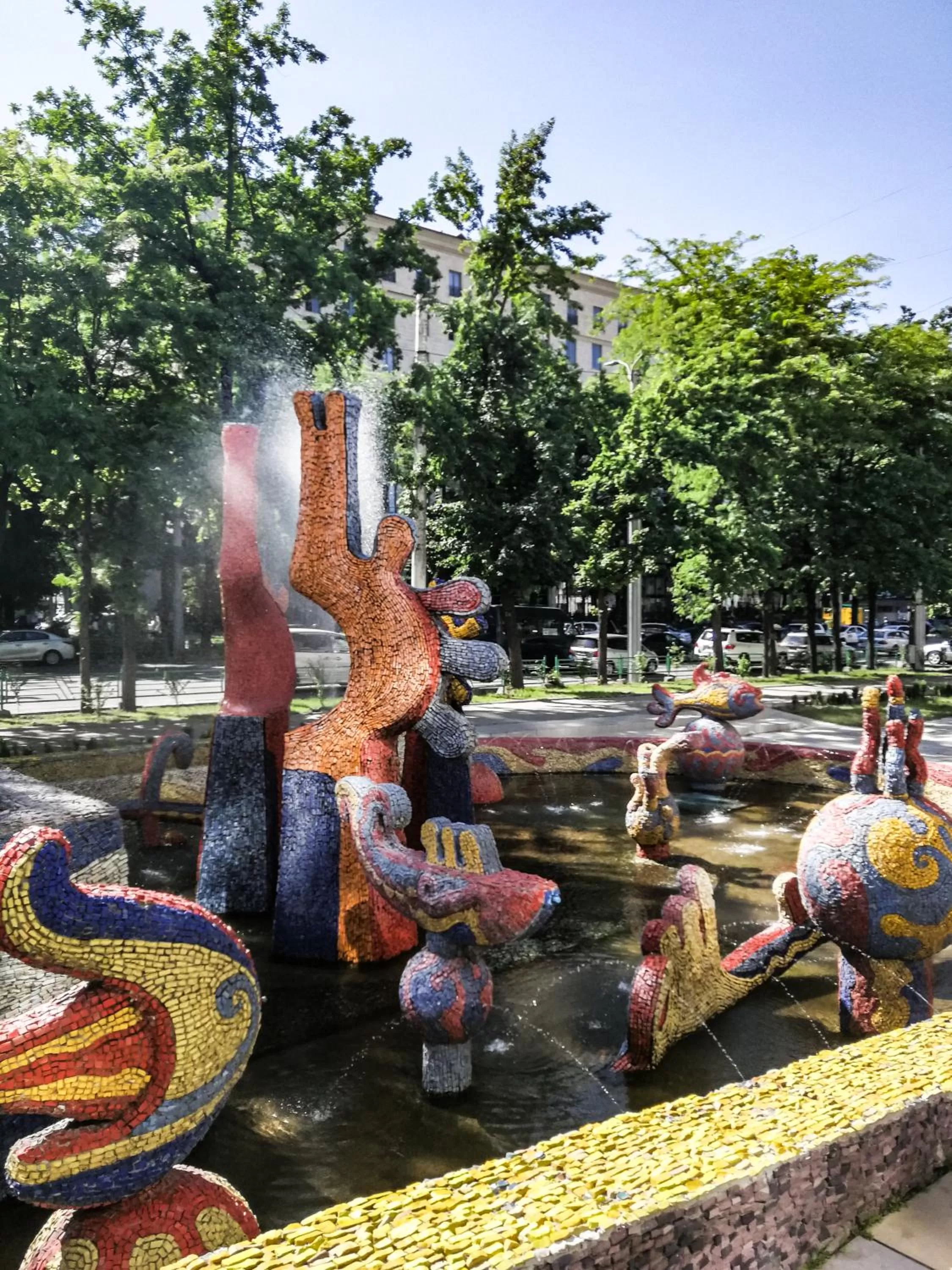 Entertainment in Salut Hotel