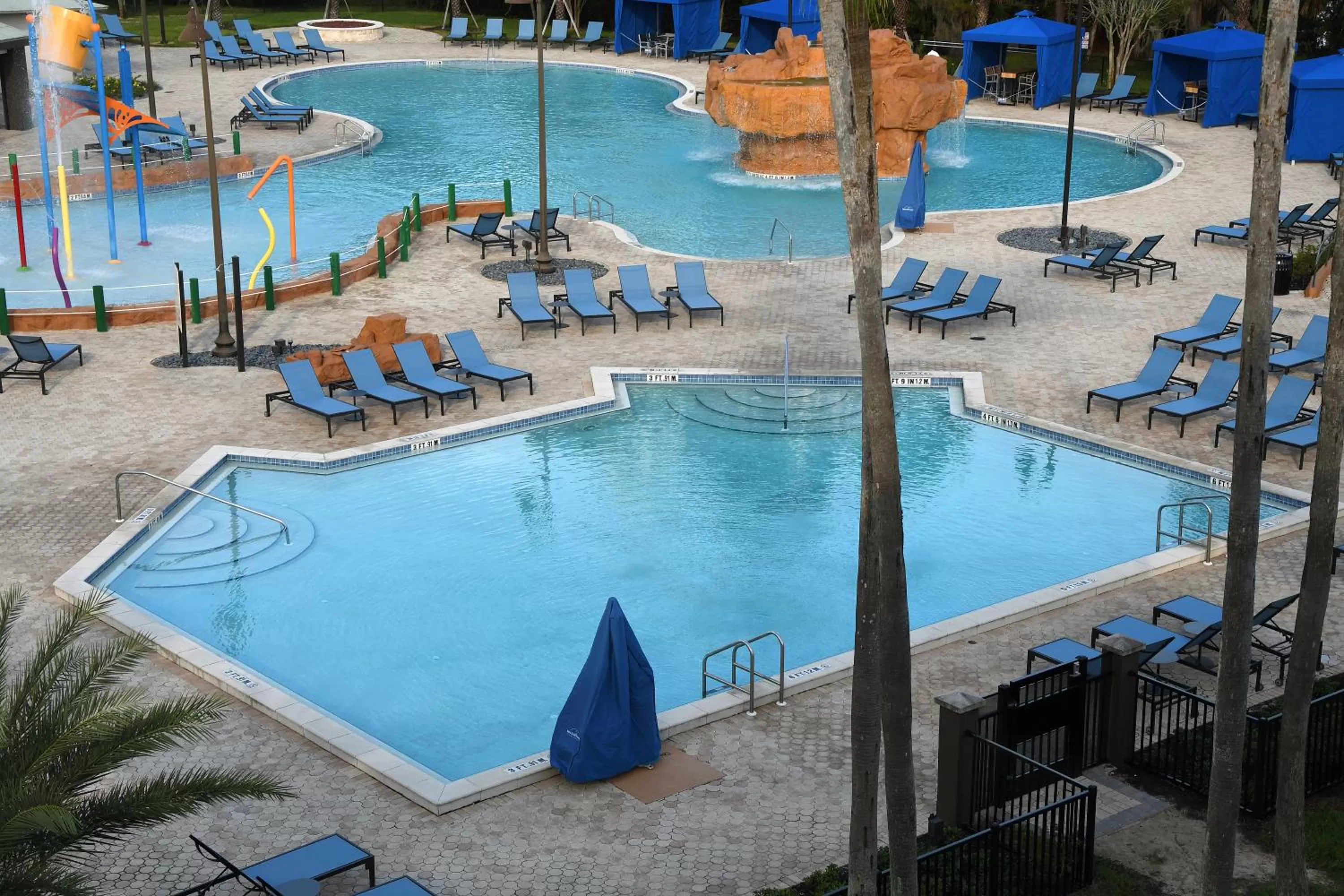 Swimming pool in Wyndham Garden Lake Buena Vista – Disney Springs® Area