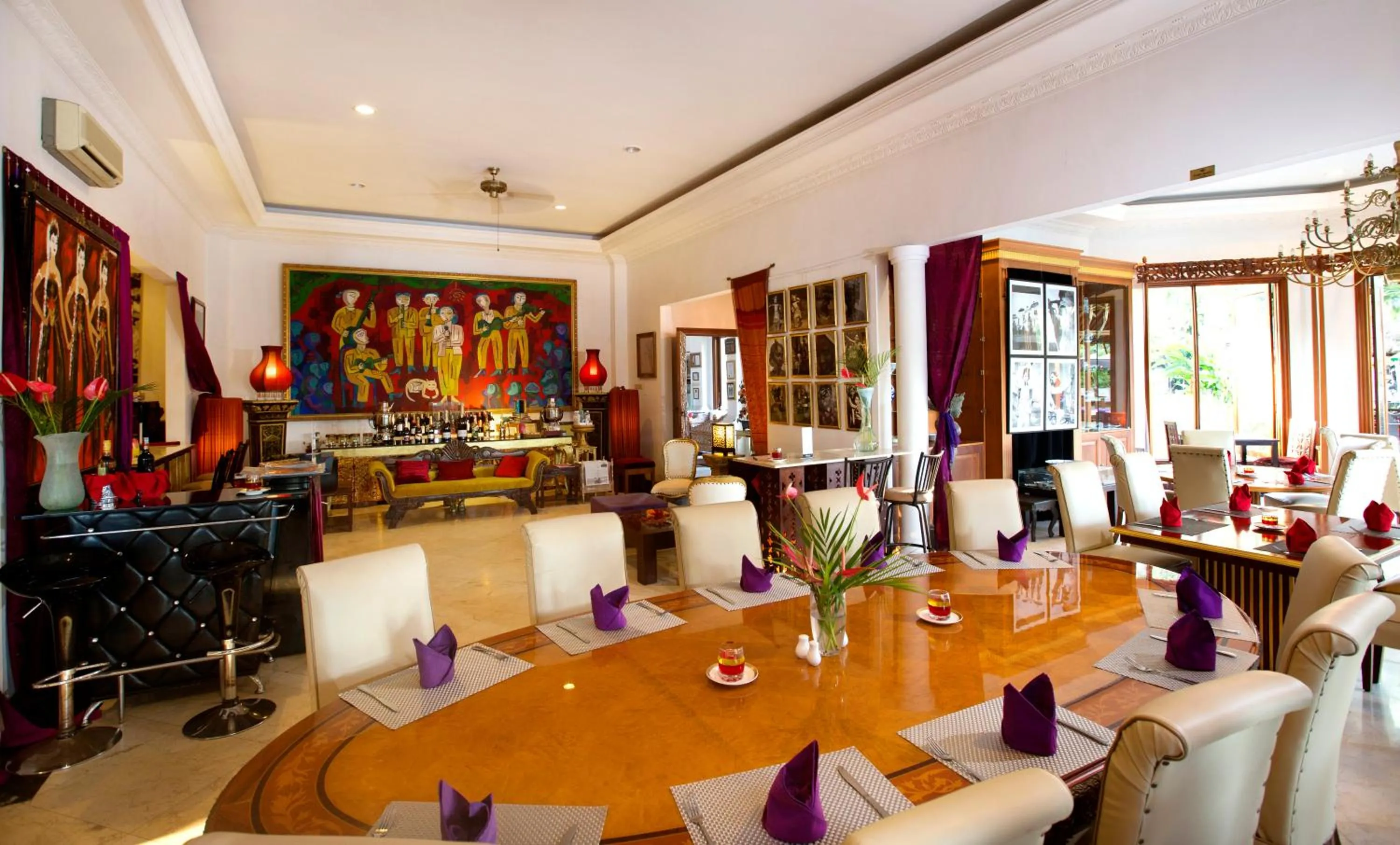 Restaurant/places to eat in The Mansion Resort Hotel & Spa