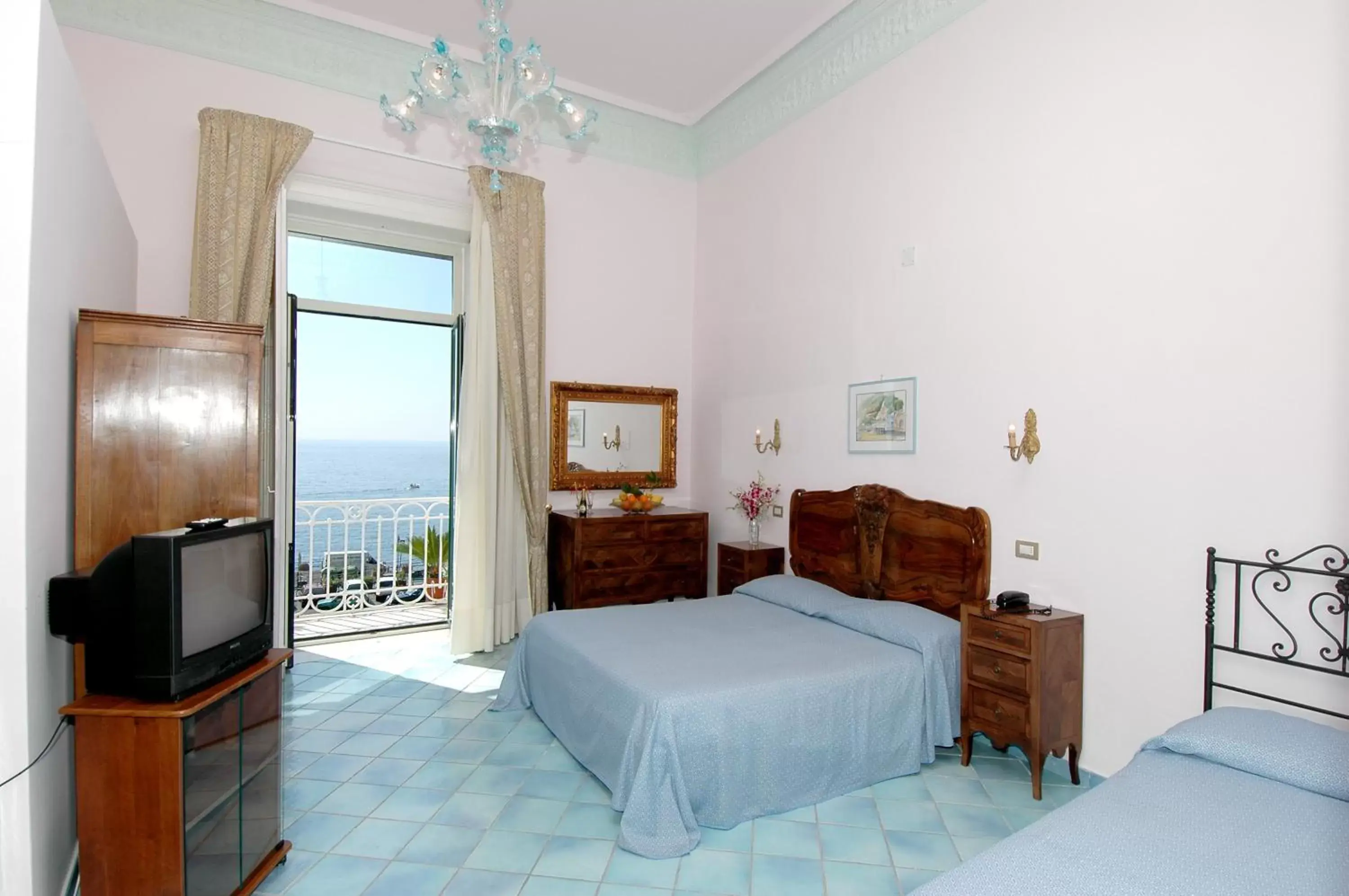 Junior Suite in Hotel Fontana Junior Suite in Hotel Fontana