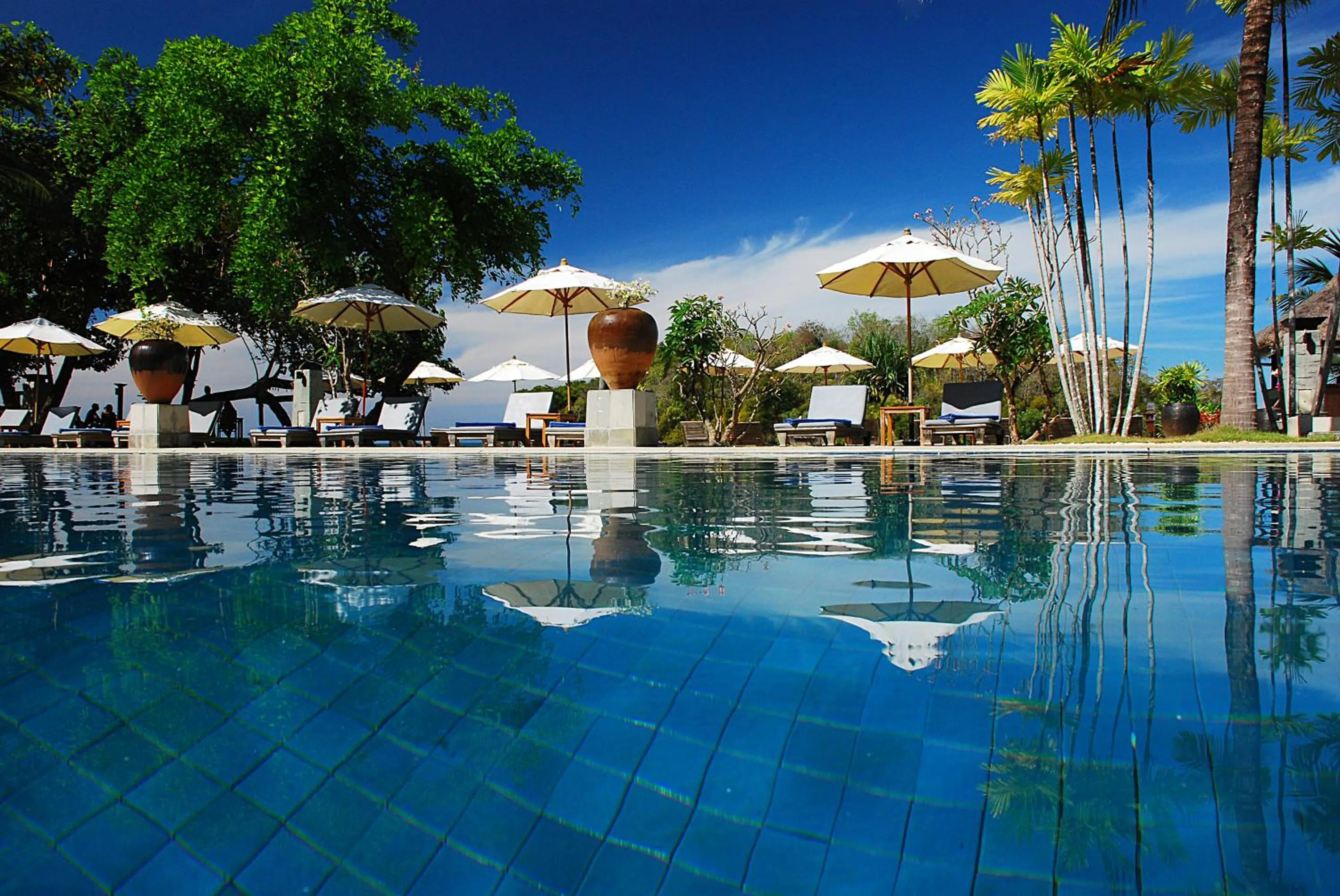 Swimming pool in Nakamanda Resort and Spa