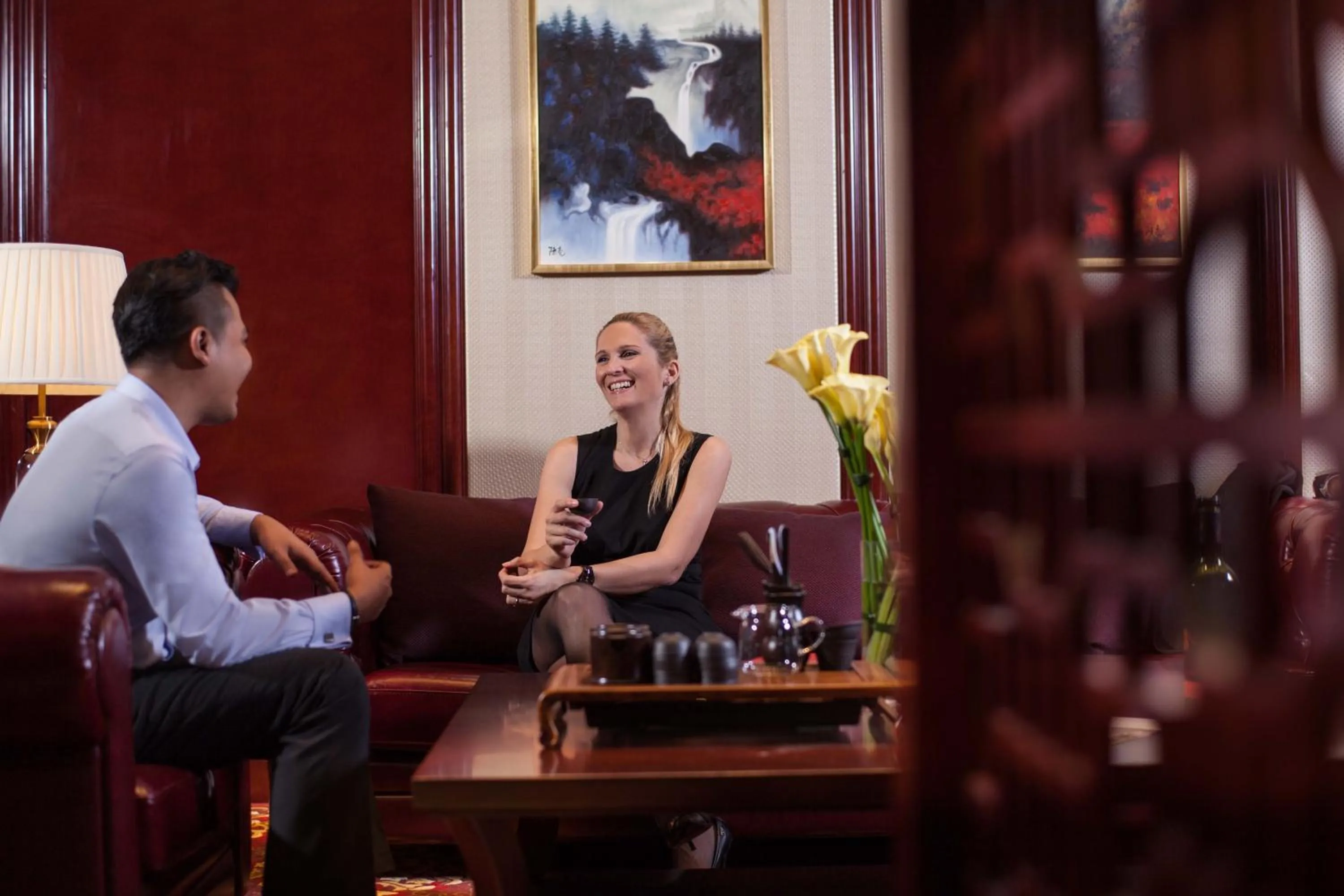 Lounge or bar in Holiday Inn Foshan Nanhai Central by IHG