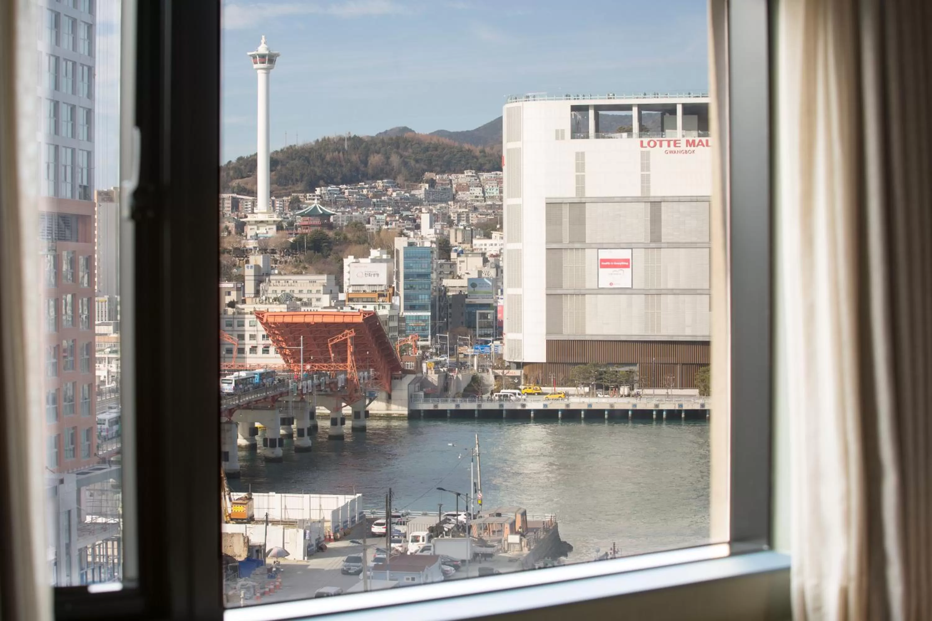 Nearby landmark in Bay Hound Hotel