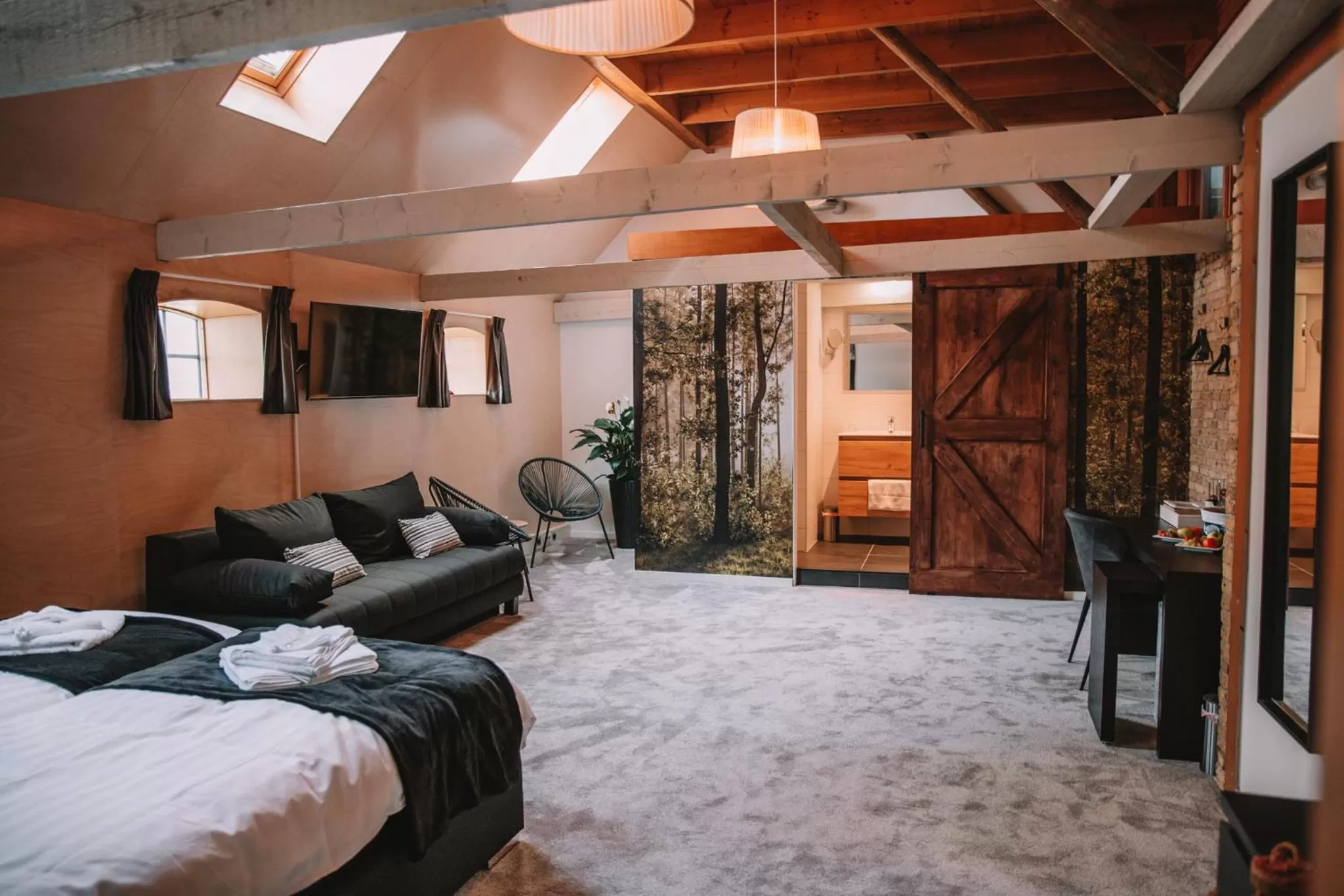 Seating area, Bed in Harlingen Staete B&B Boutique hotel