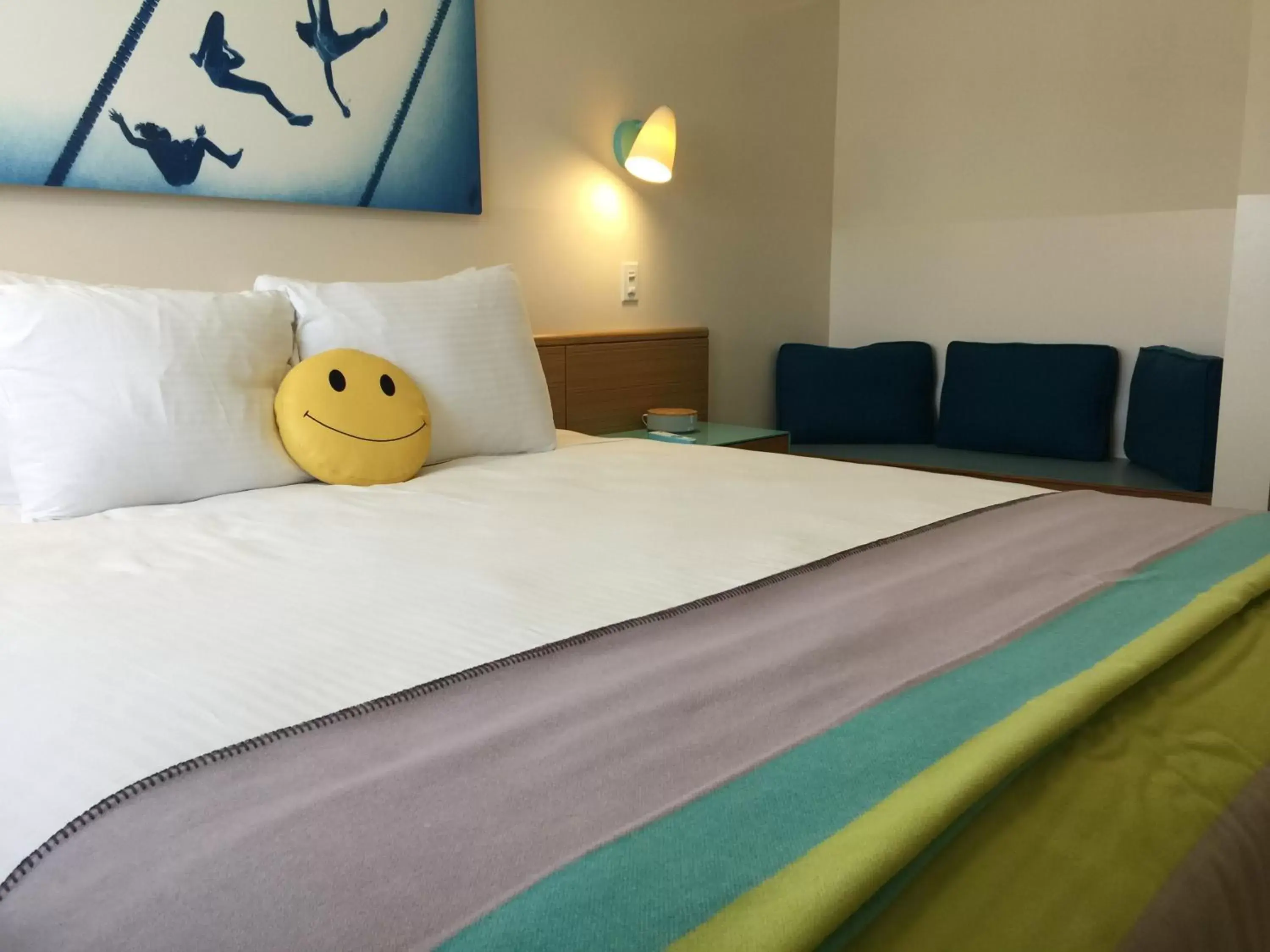 King Room in The Beverly Laurel Hotel at West Hollywood King Room in The Beverly Laurel Hotel at West Hollywood