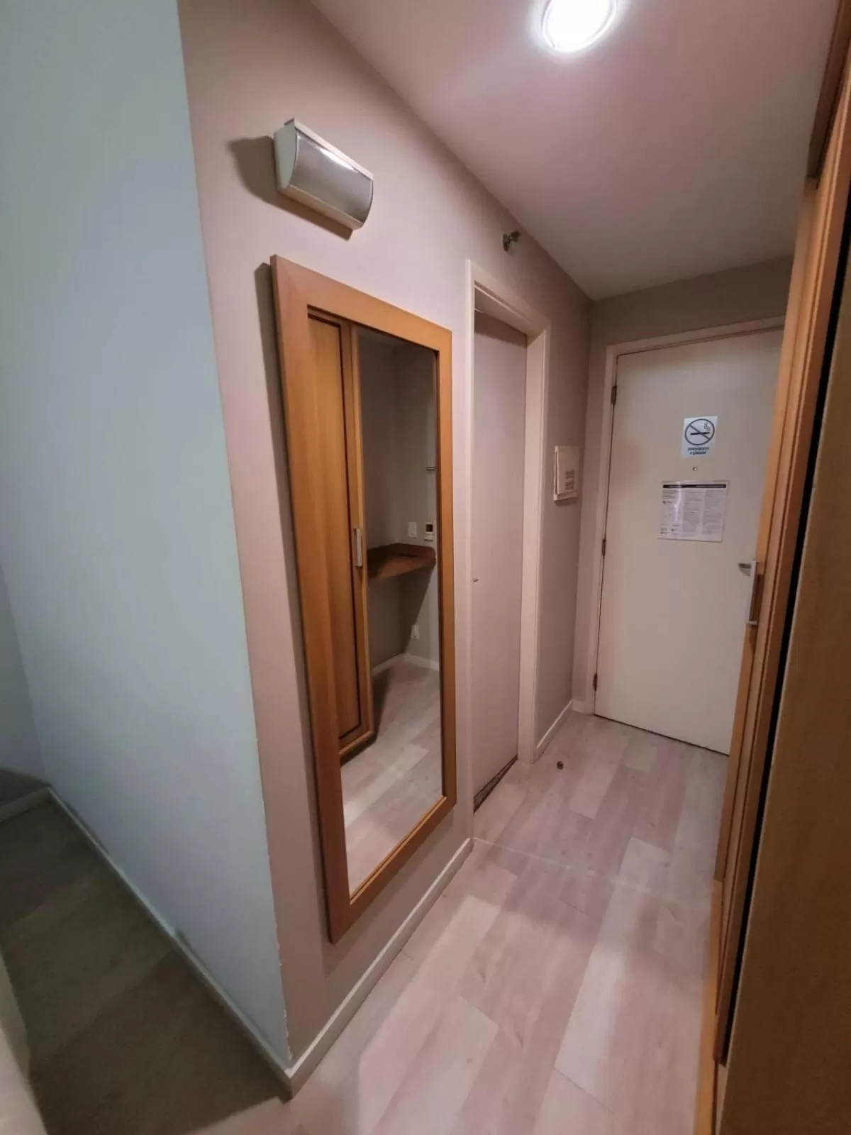 wardrobe in Studio Comfort Ibirapuera