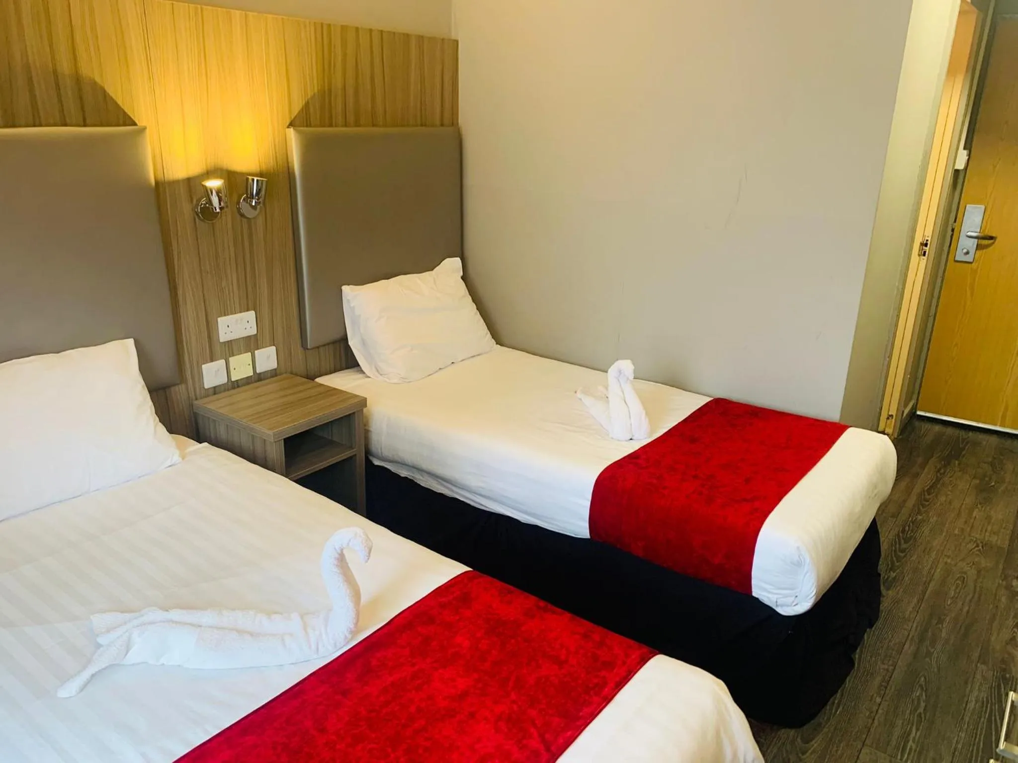 Bedroom, Bed in Hotel Lily