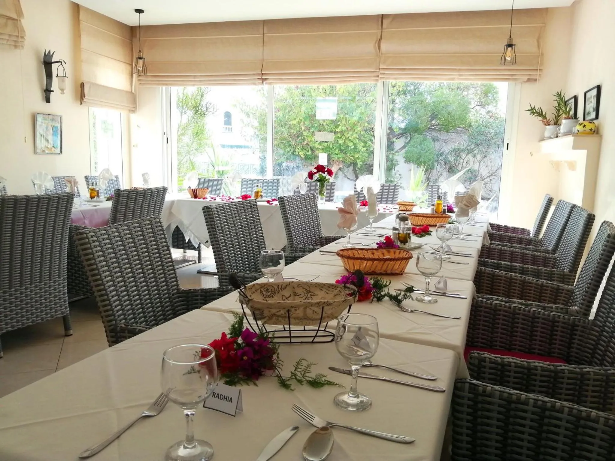 Restaurant/Places to Eat in Hôtel Romane