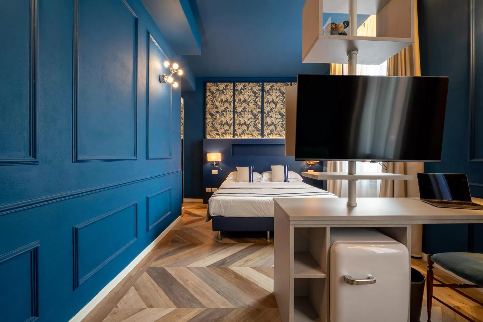 TV and multimedia in Hotel Monte Rosa