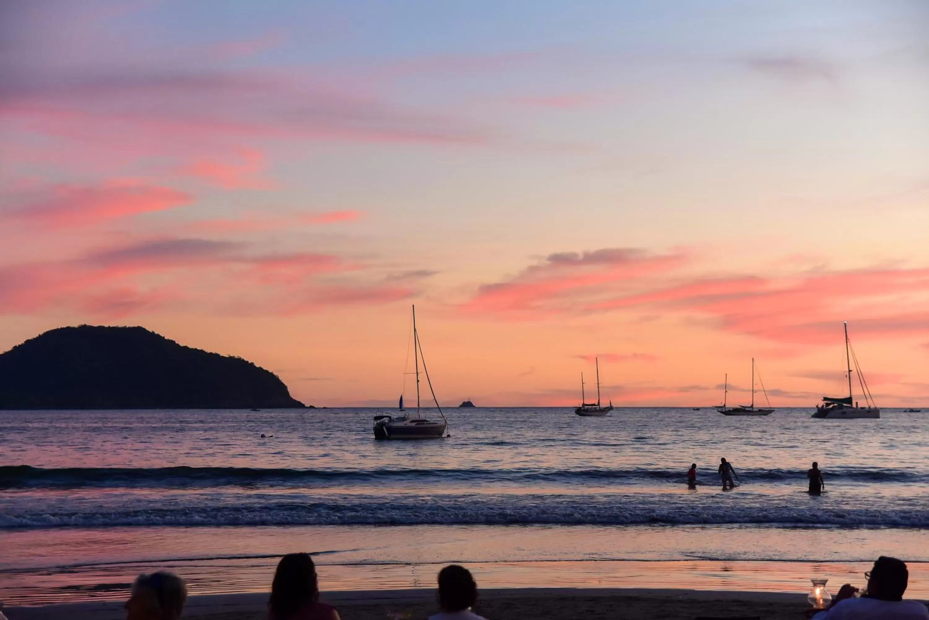 Beach in Arena Suites