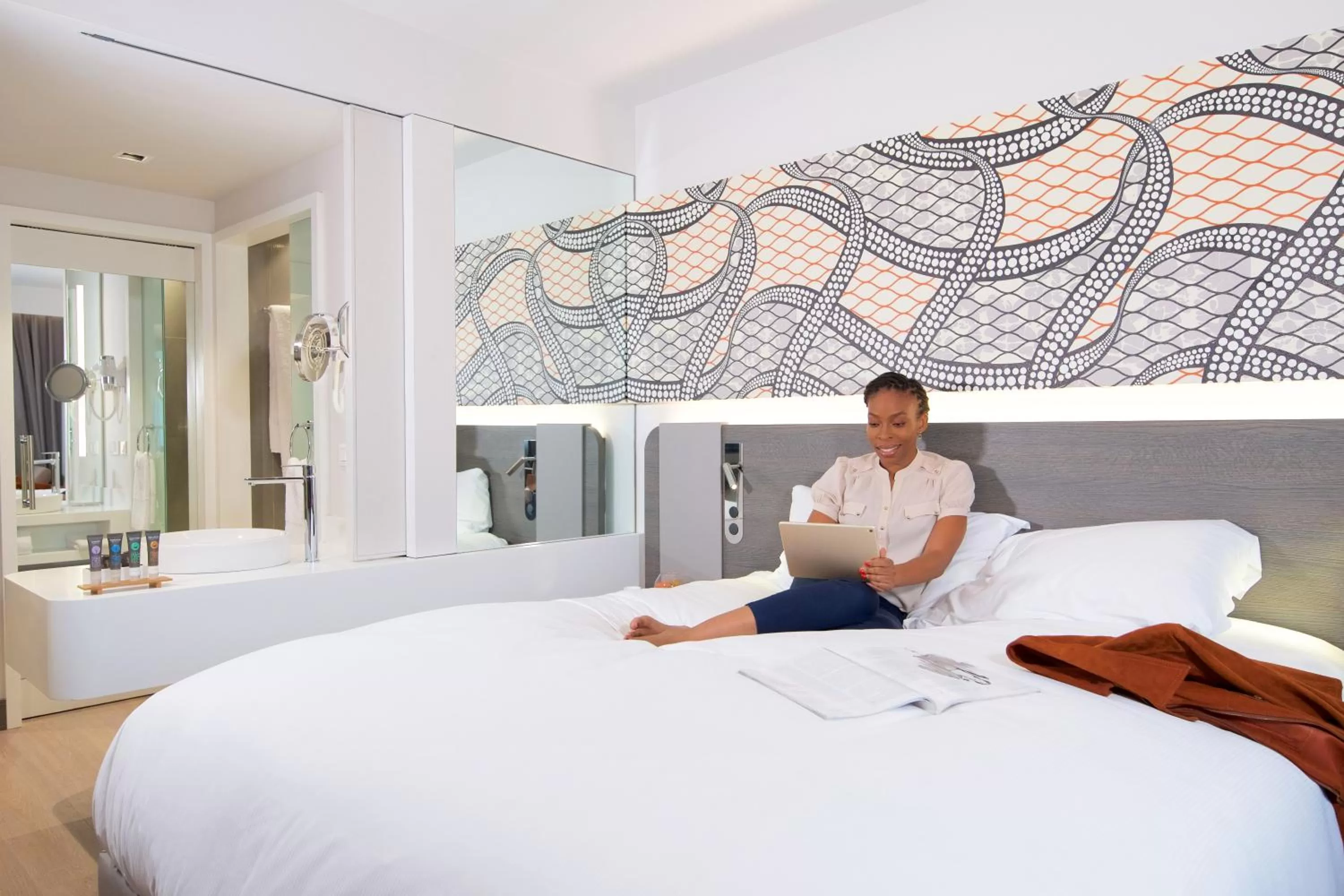 People in Novotel Cotonou Orisha