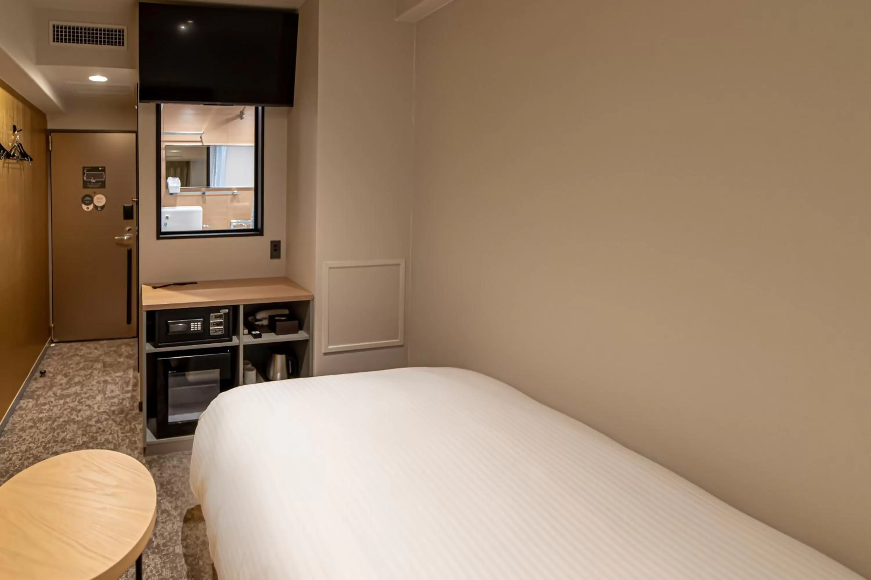 Toilet, Bed in EN HOTEL Hakata