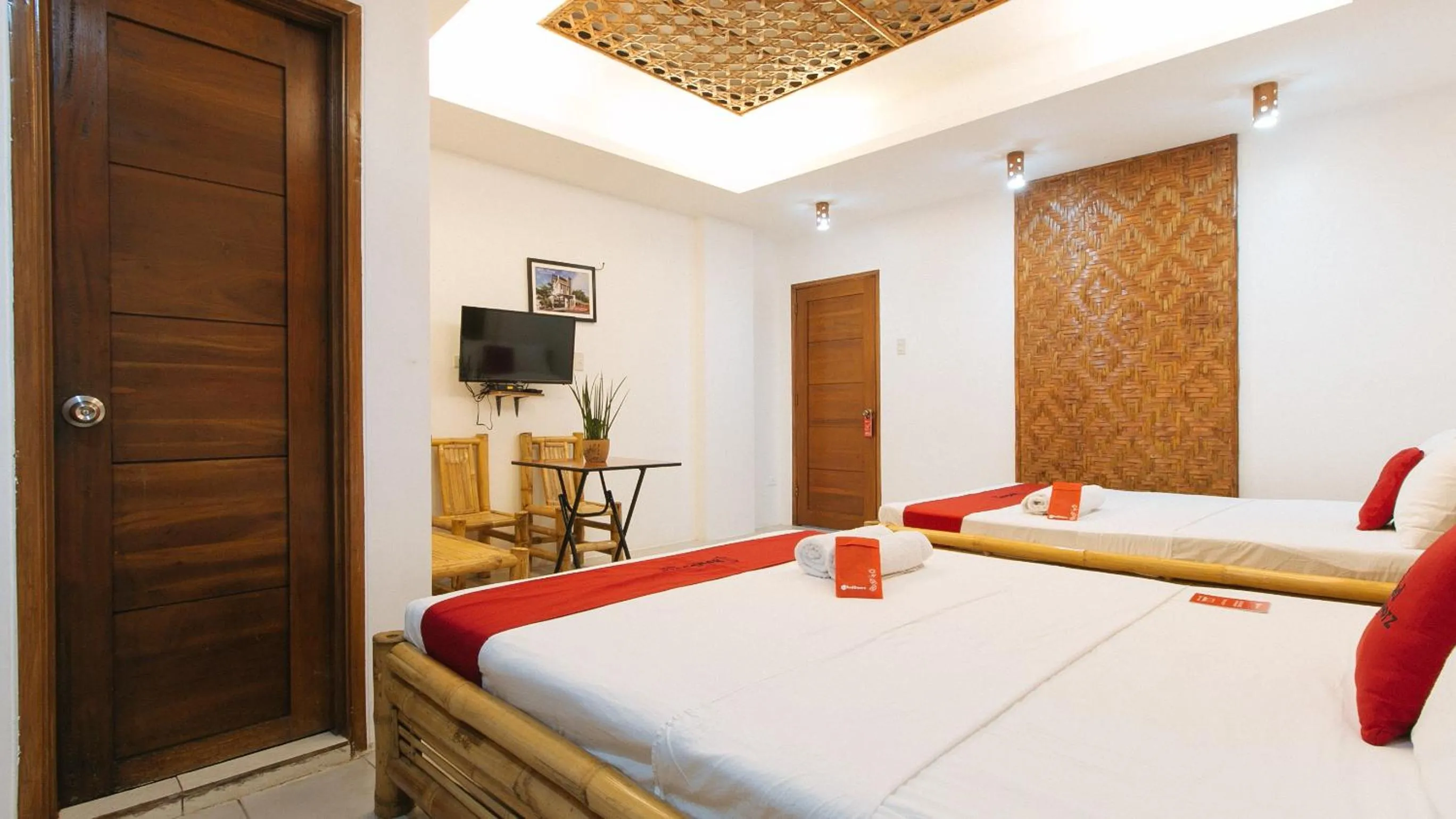 Bed in RedDoorz at DBuilders Rooms Ph1 Taguig