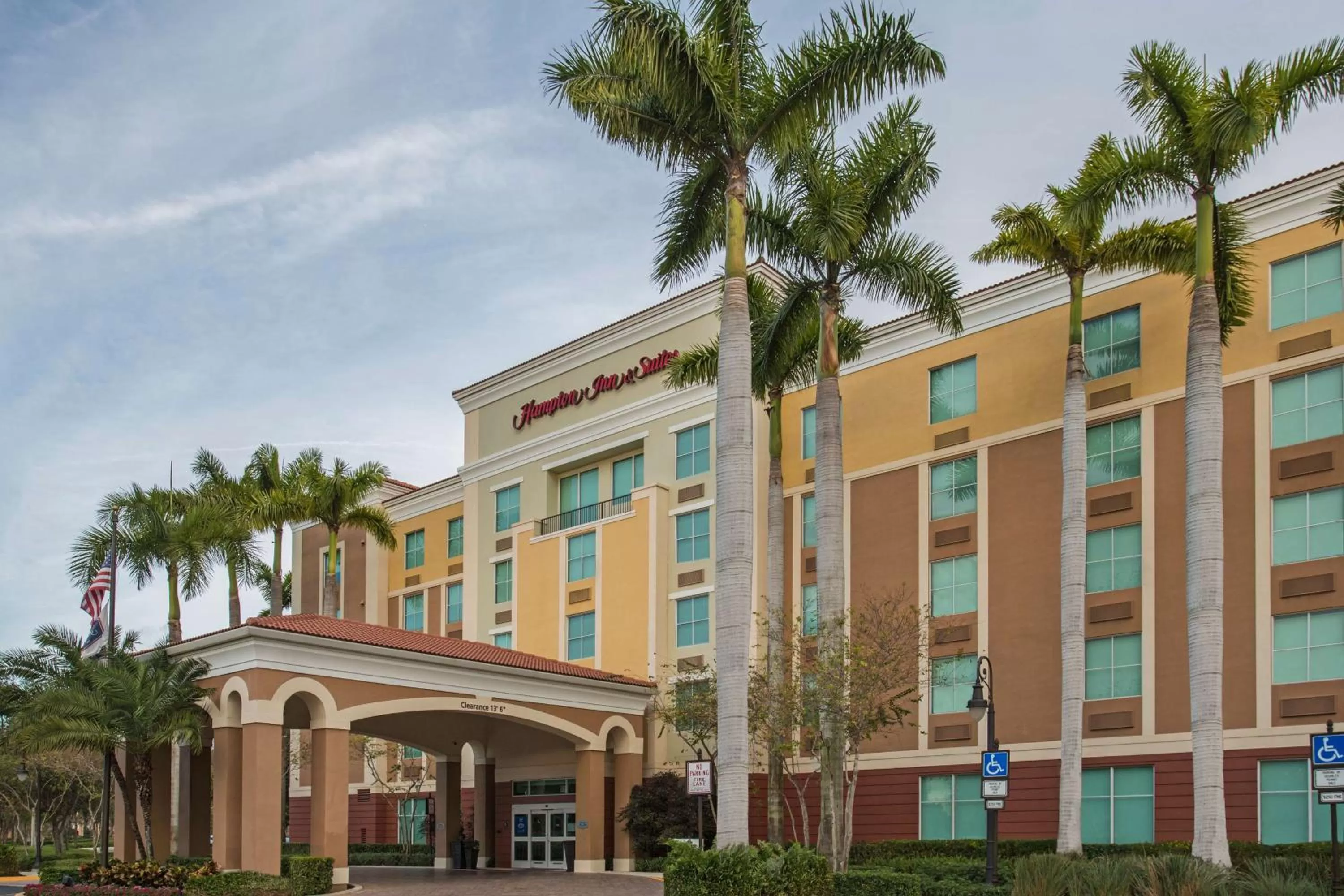 Property building in Hampton Inn & Suites Fort Lauderdale - Miramar